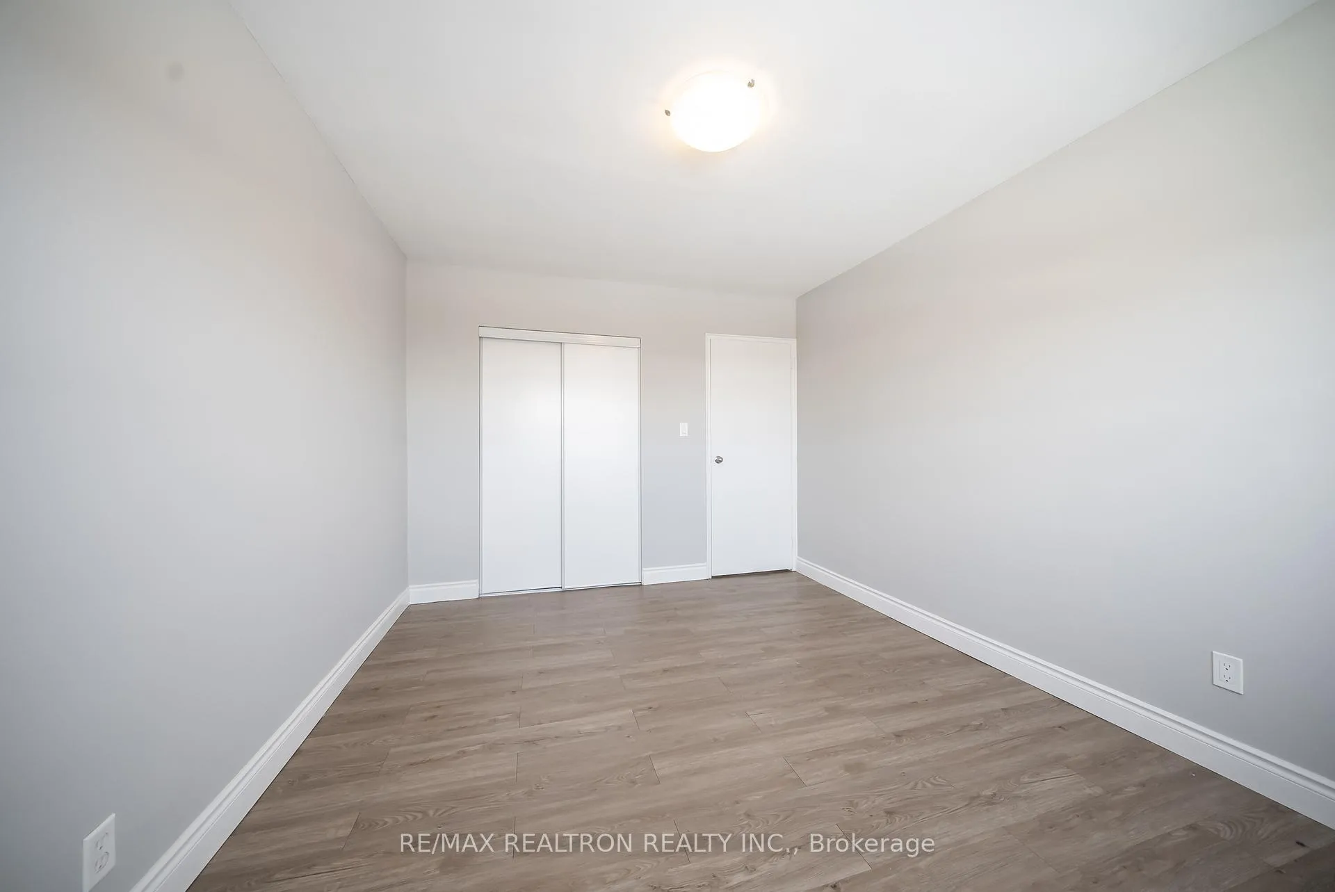 Photo 5 of Unit 45, 2043 Prospect Street, Burlington, Brant — HOMEH