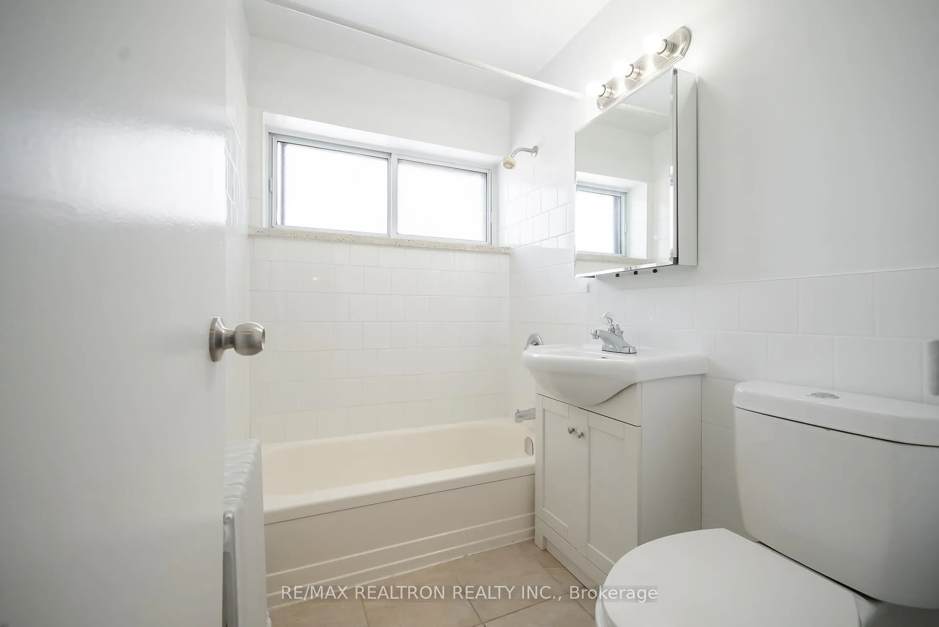 Photo 12 of Unit 45, 2043 Prospect Street, Burlington, Brant — HOMEH