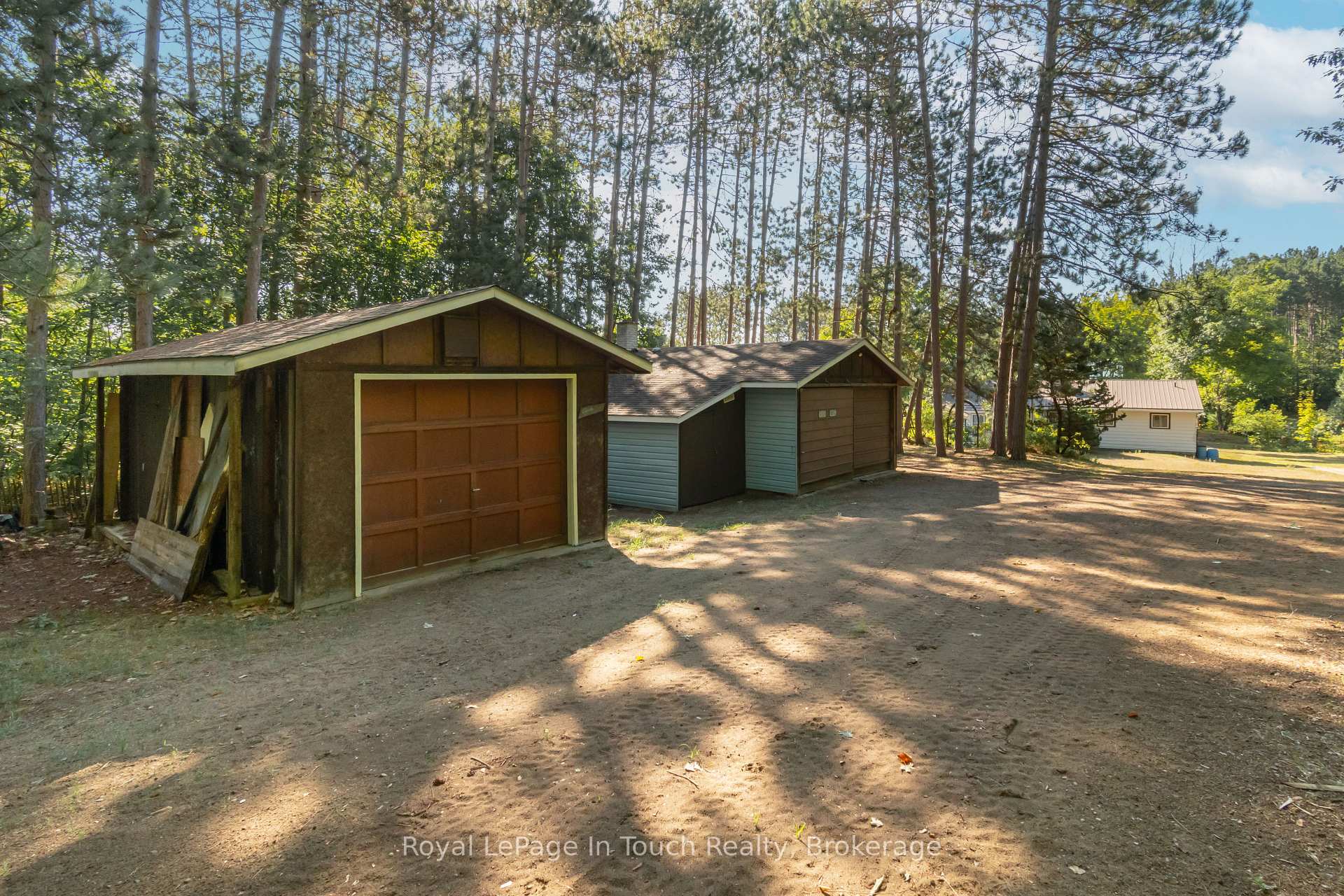 Photo 5 of 22 Glendale Road, Tiny, Rural Tiny — HOMEH