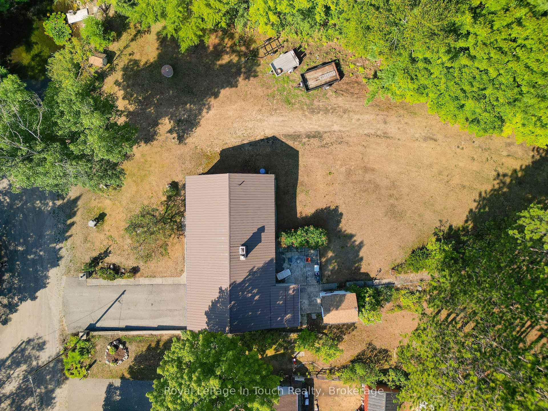 Photo 8 of 22 Glendale Road, Tiny, Rural Tiny — HOMEH
