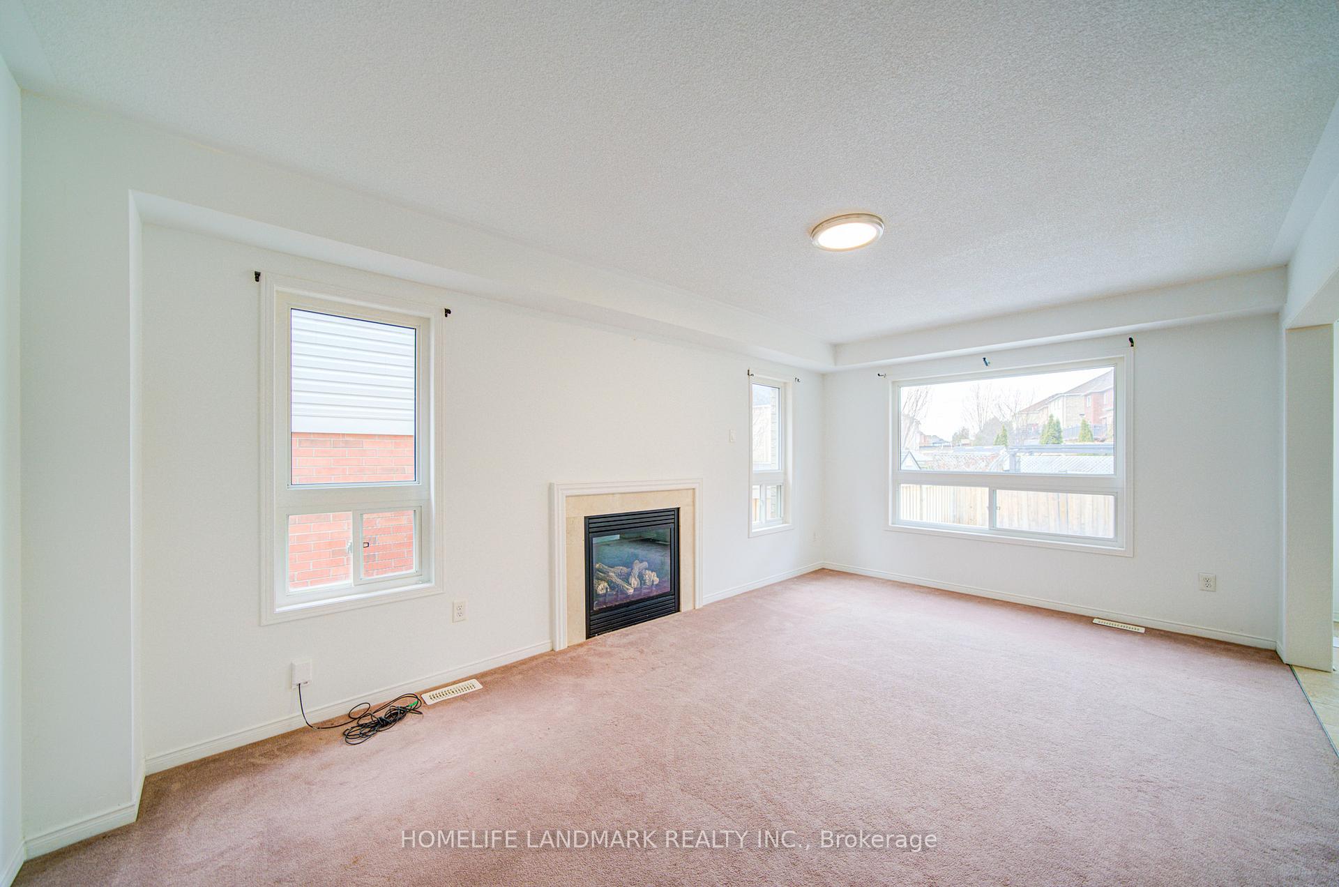 Photo 6 of 1842 Esterbrook Drive, Oshawa, Taunton — HOMEH