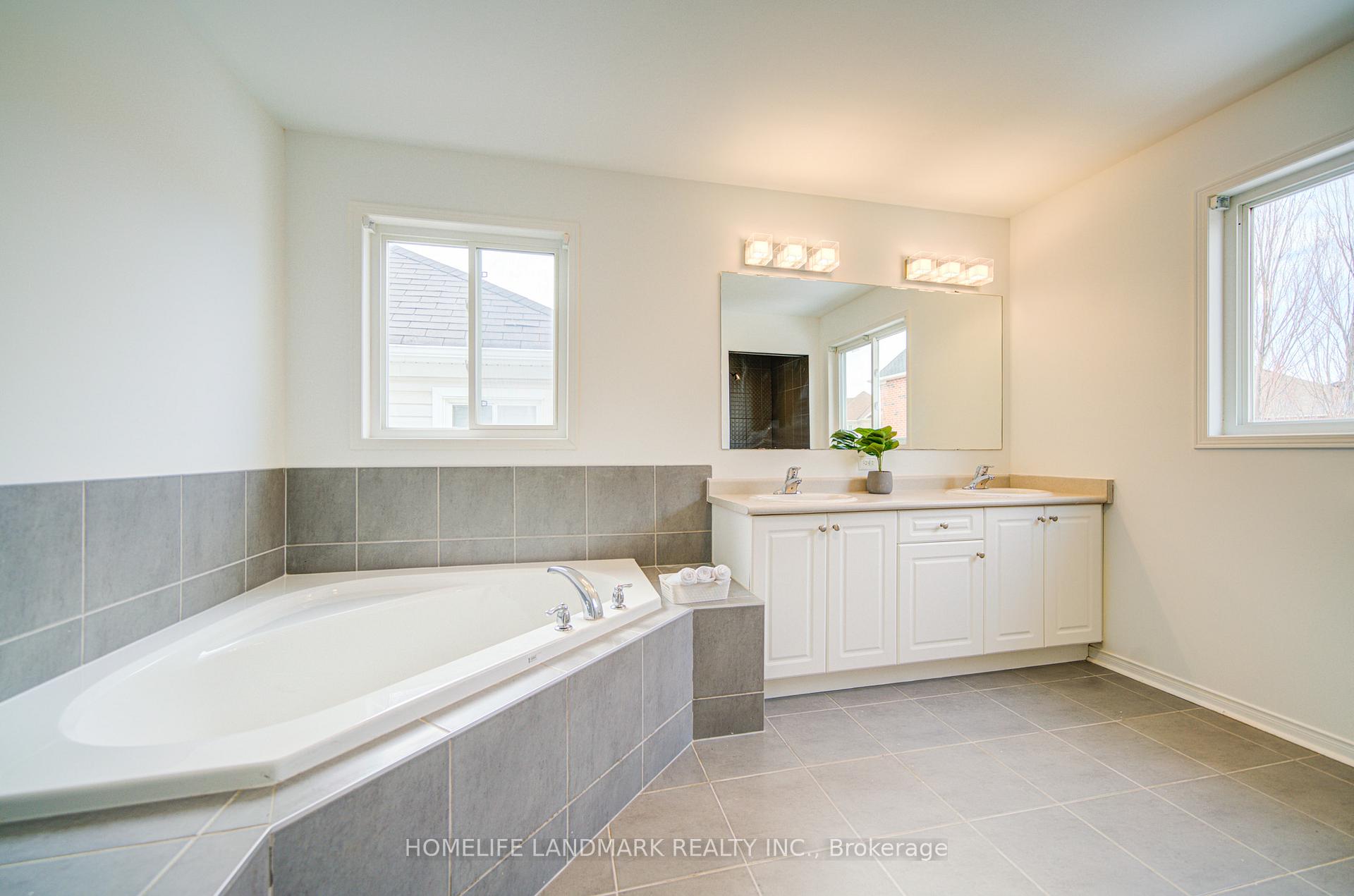 Photo 11 of 1842 Esterbrook Drive, Oshawa, Taunton — HOMEH