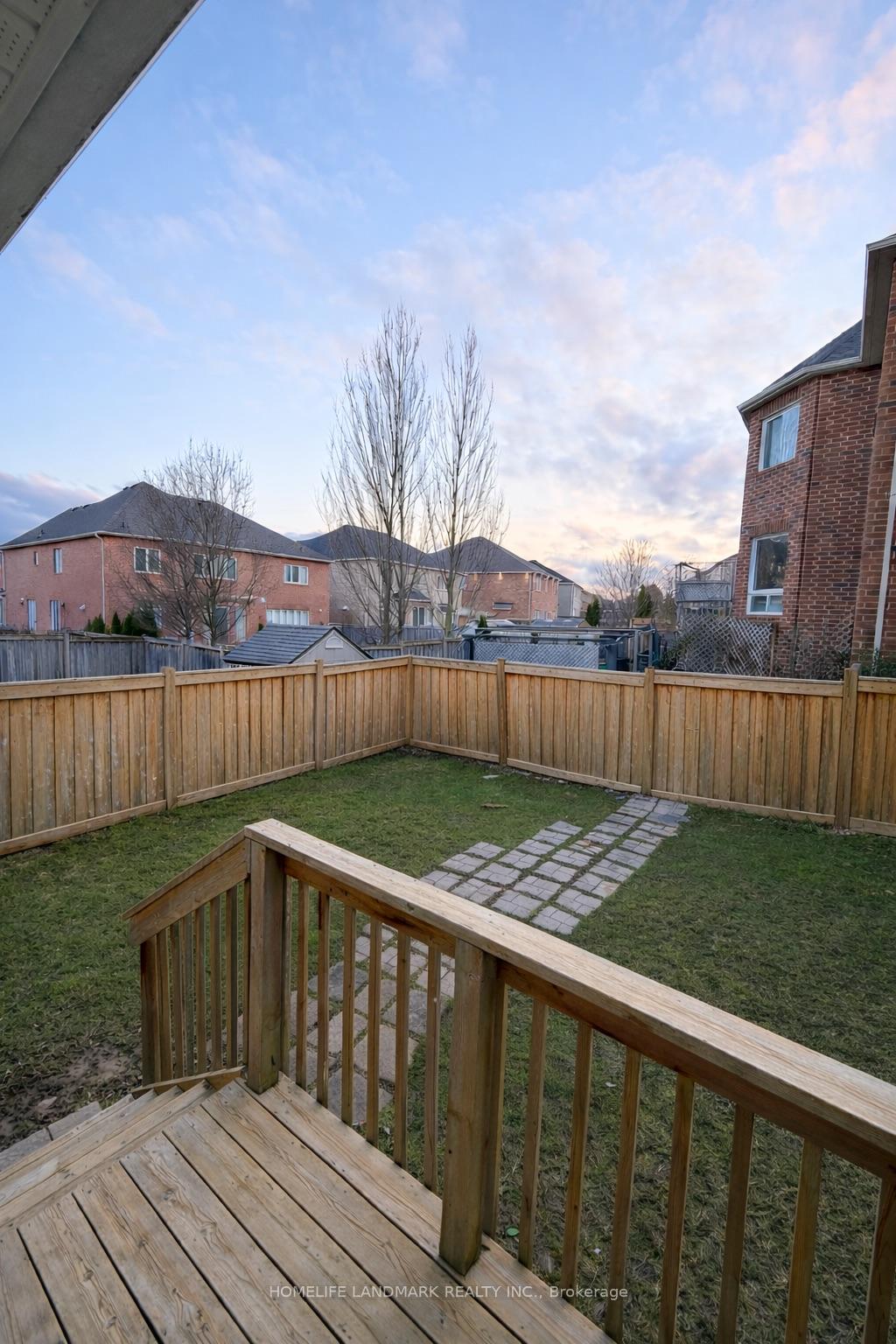 Photo 14 of 1842 Esterbrook Drive, Oshawa, Taunton — HOMEH