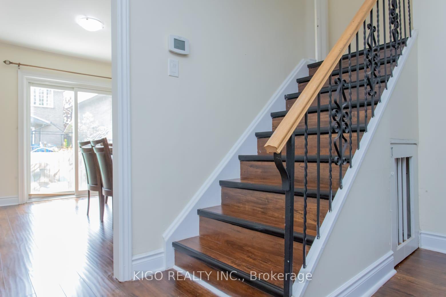 Photo 12 of 1328 Cawthra Road, Mississauga, Mineola — HOMEH