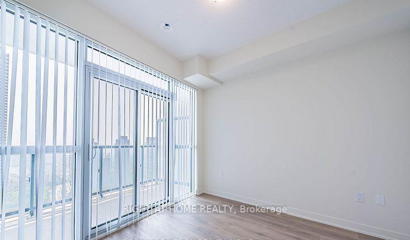 Photo 7 of 38 Annie Craig Drive, Etobicoke, Mimico — HOMEH