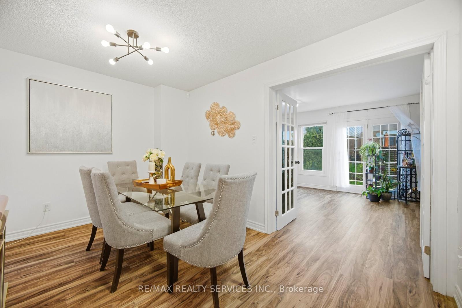 Photo 8 of 37 Solway Avenue, Brampton, Heart Lake East — HOMEH