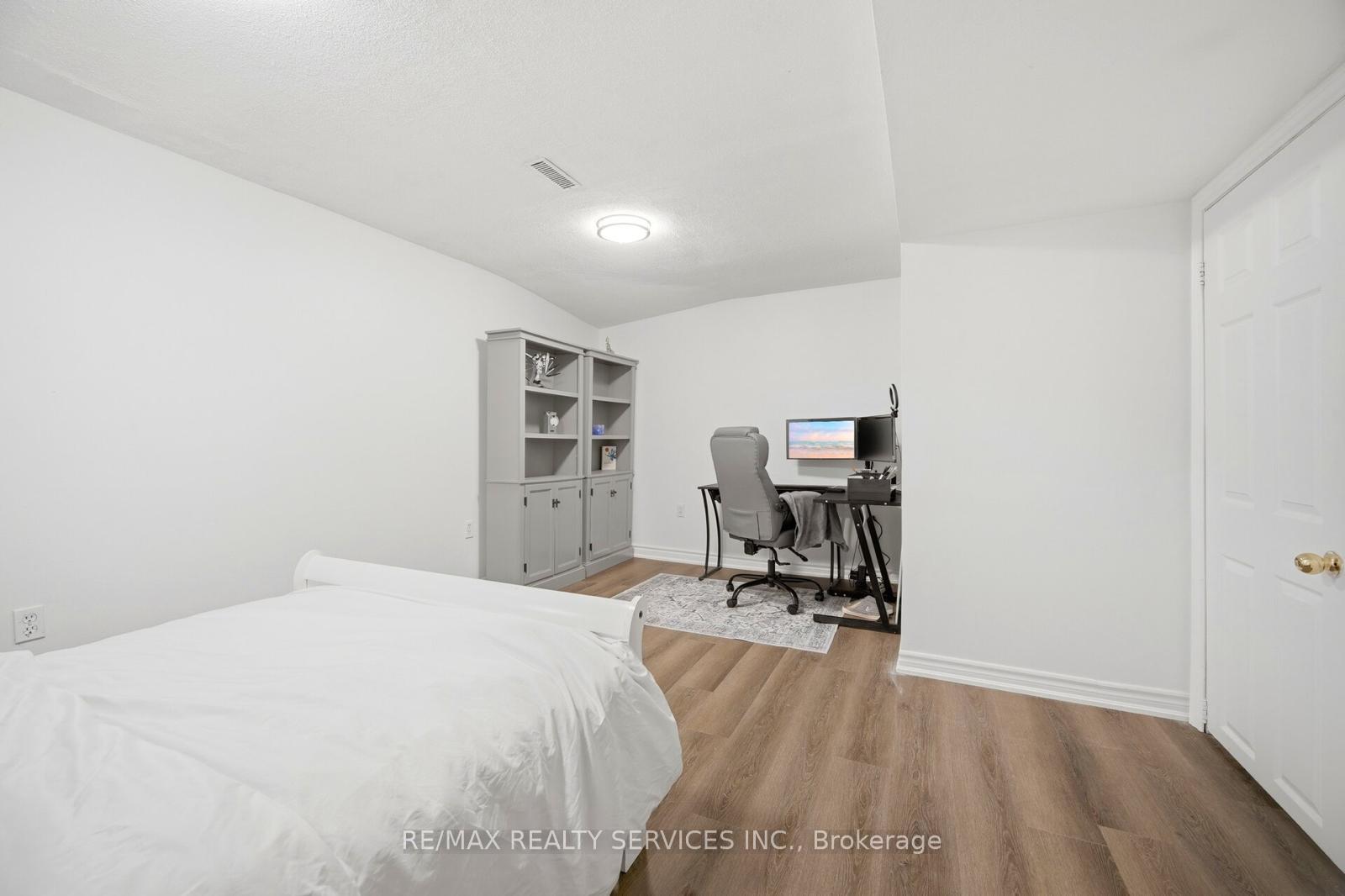 Photo 25 of 37 Solway Avenue, Brampton, Heart Lake East — HOMEH