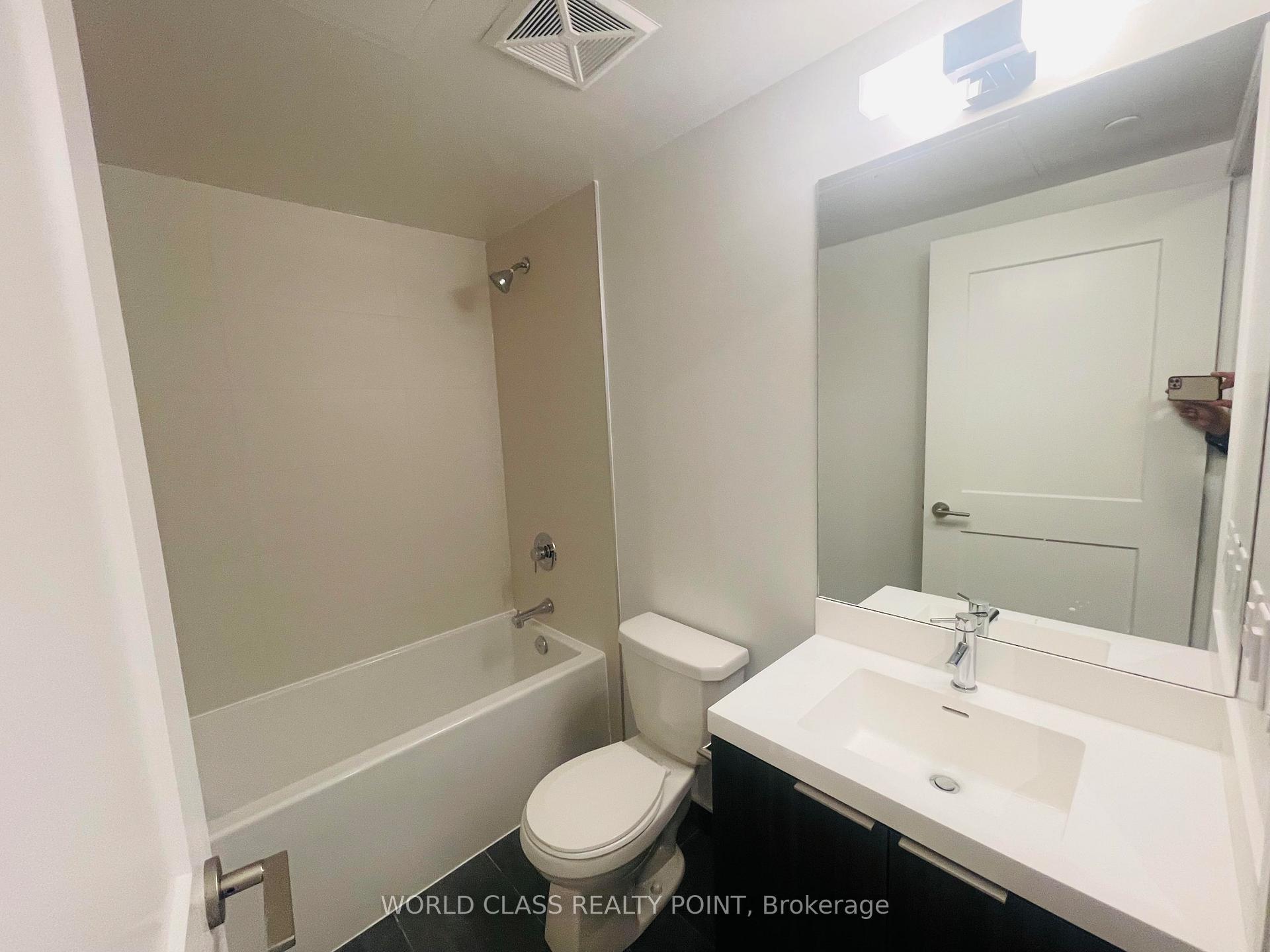 Photo 9 of Unit 3022, 28 Widmer Street, Toronto, Waterfront Communities — HOMEH