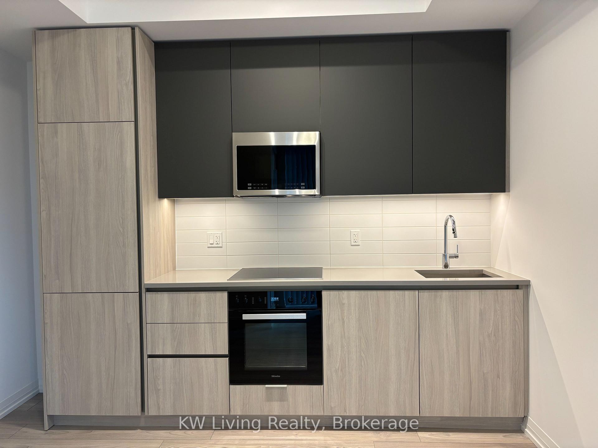 Photo 6 of Unit 726, 400 King Street W, Toronto, Waterfront Communities — HOMEH