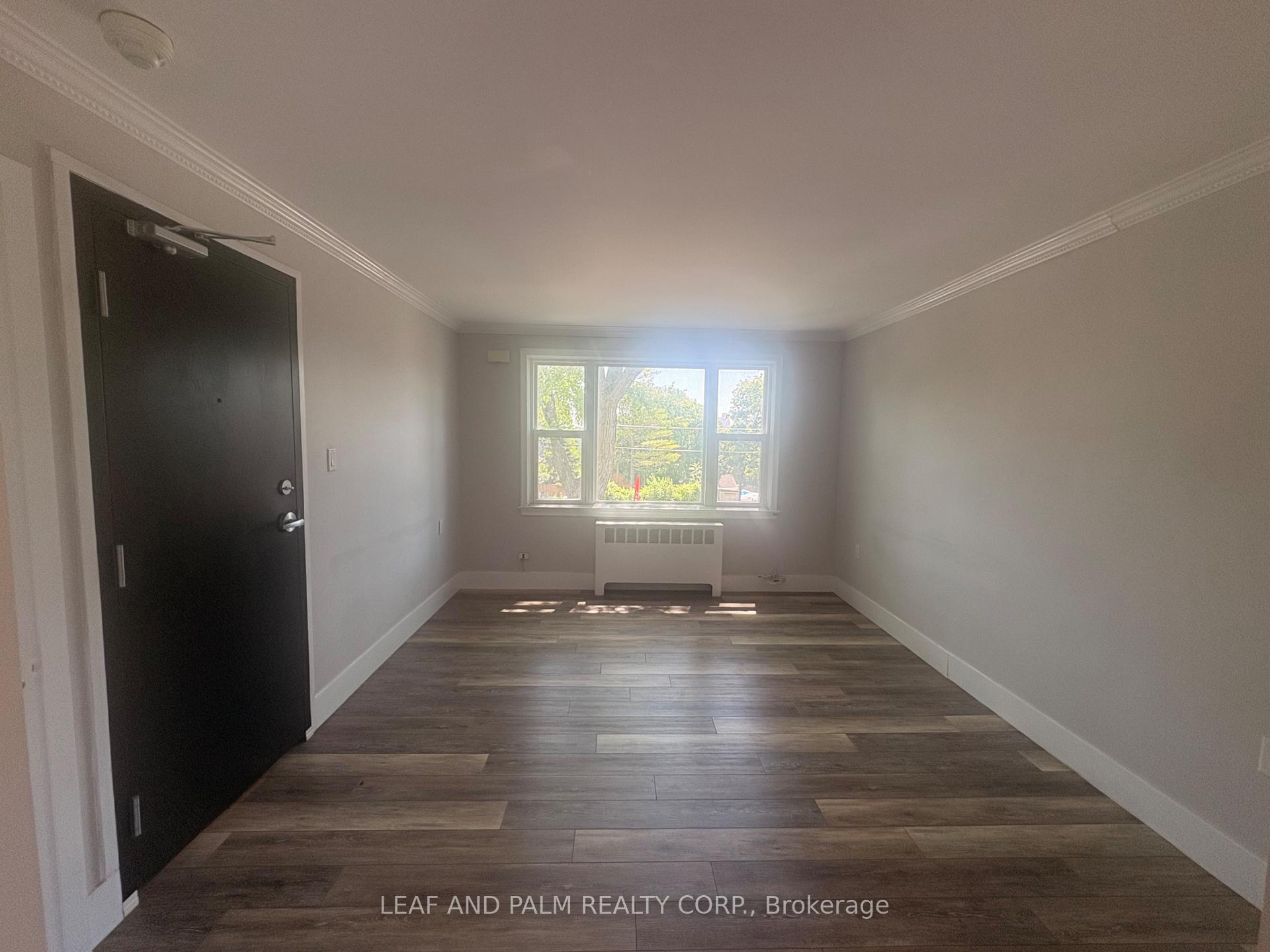 Photo 8 of Unit 3, 4233 Huron Street, Niagara Falls, Downtown — HOMEH