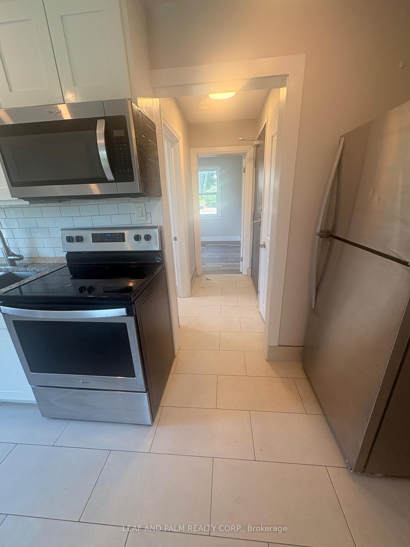 Photo 9 of Unit 3, 4233 Huron Street, Niagara Falls, Downtown — HOMEH