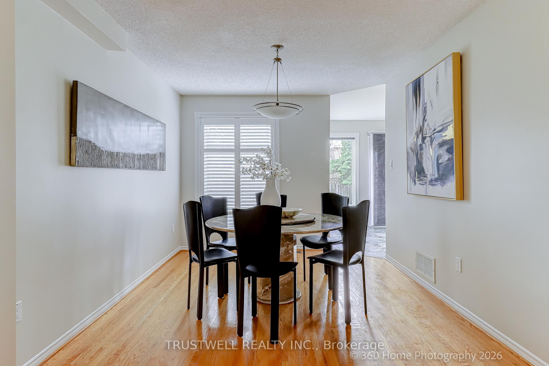 Photo 2 of 224 Hollingham Road, Markham, Unionville — HOMEH