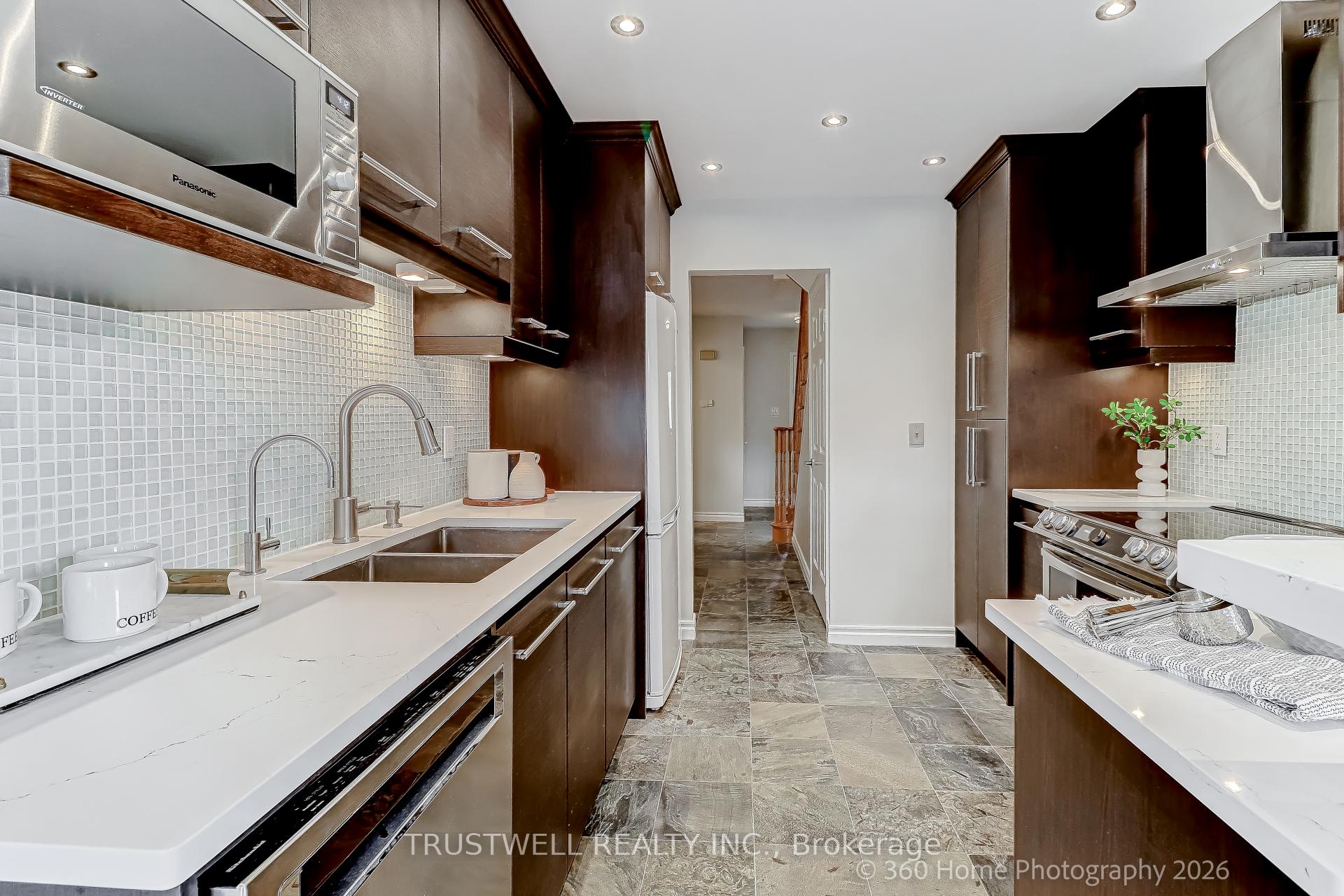 Photo 8 of 224 Hollingham Road, Markham, Unionville — HOMEH