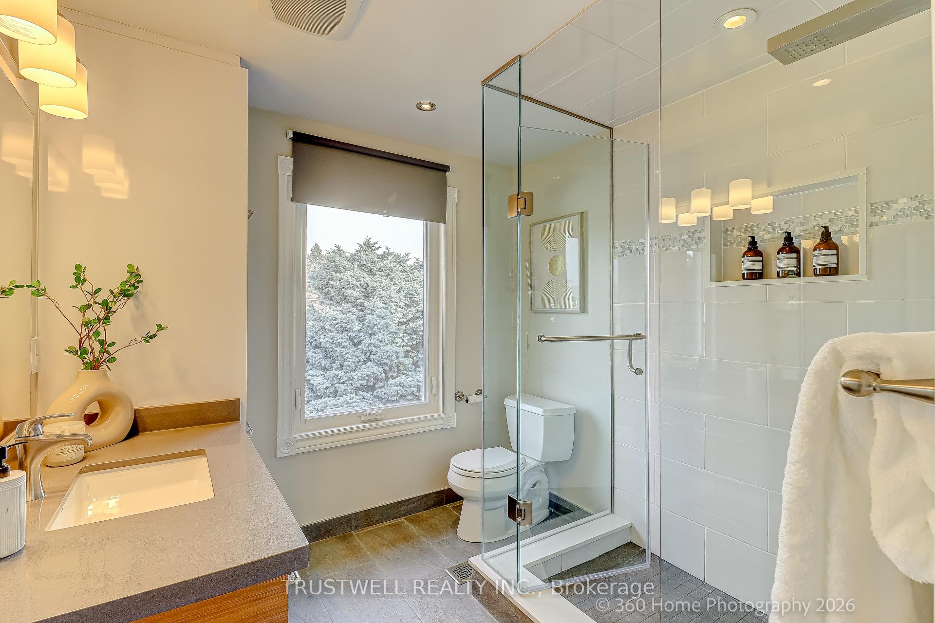Photo 24 of 224 Hollingham Road, Markham, Unionville — HOMEH