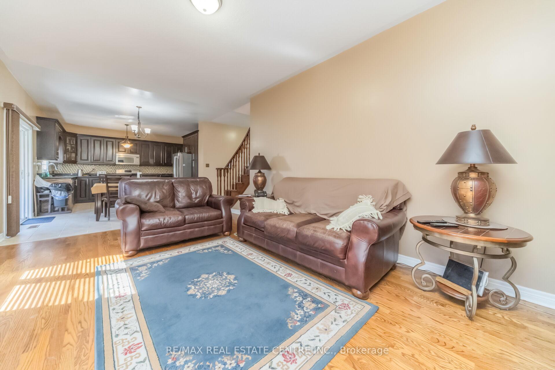 Photo 16 of 70 Carmel Crescent, Brampton, Vales of Castlemore North — HOMEH
