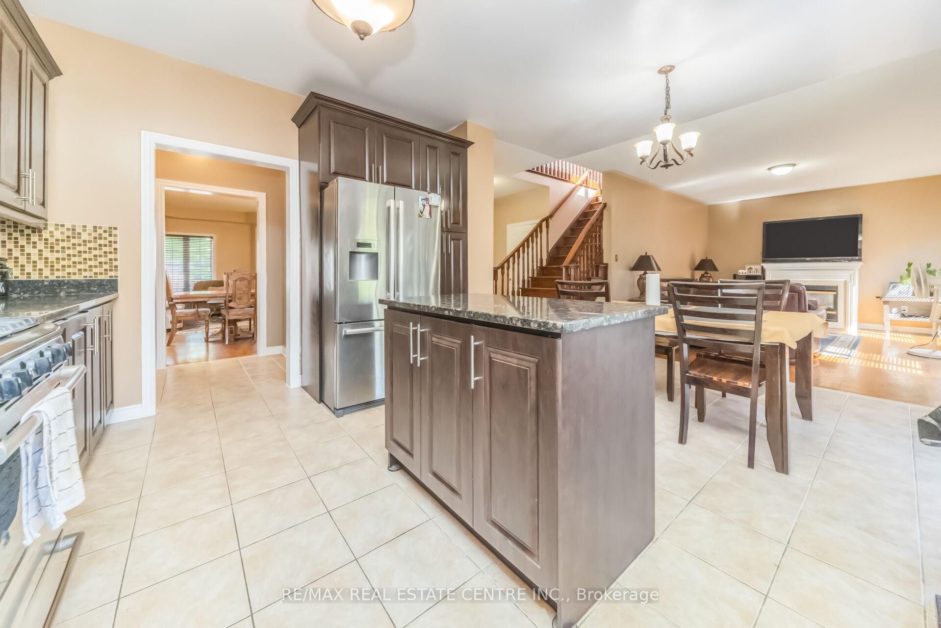 Photo 20 of 70 Carmel Crescent, Brampton, Vales of Castlemore North — HOMEH