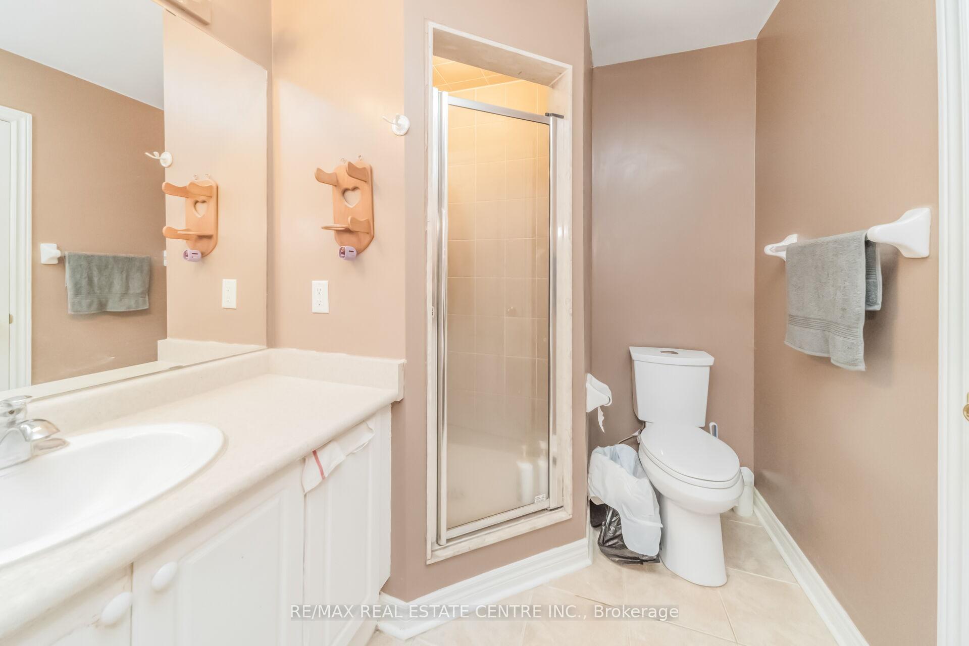 Photo 31 of 70 Carmel Crescent, Brampton, Vales of Castlemore North — HOMEH