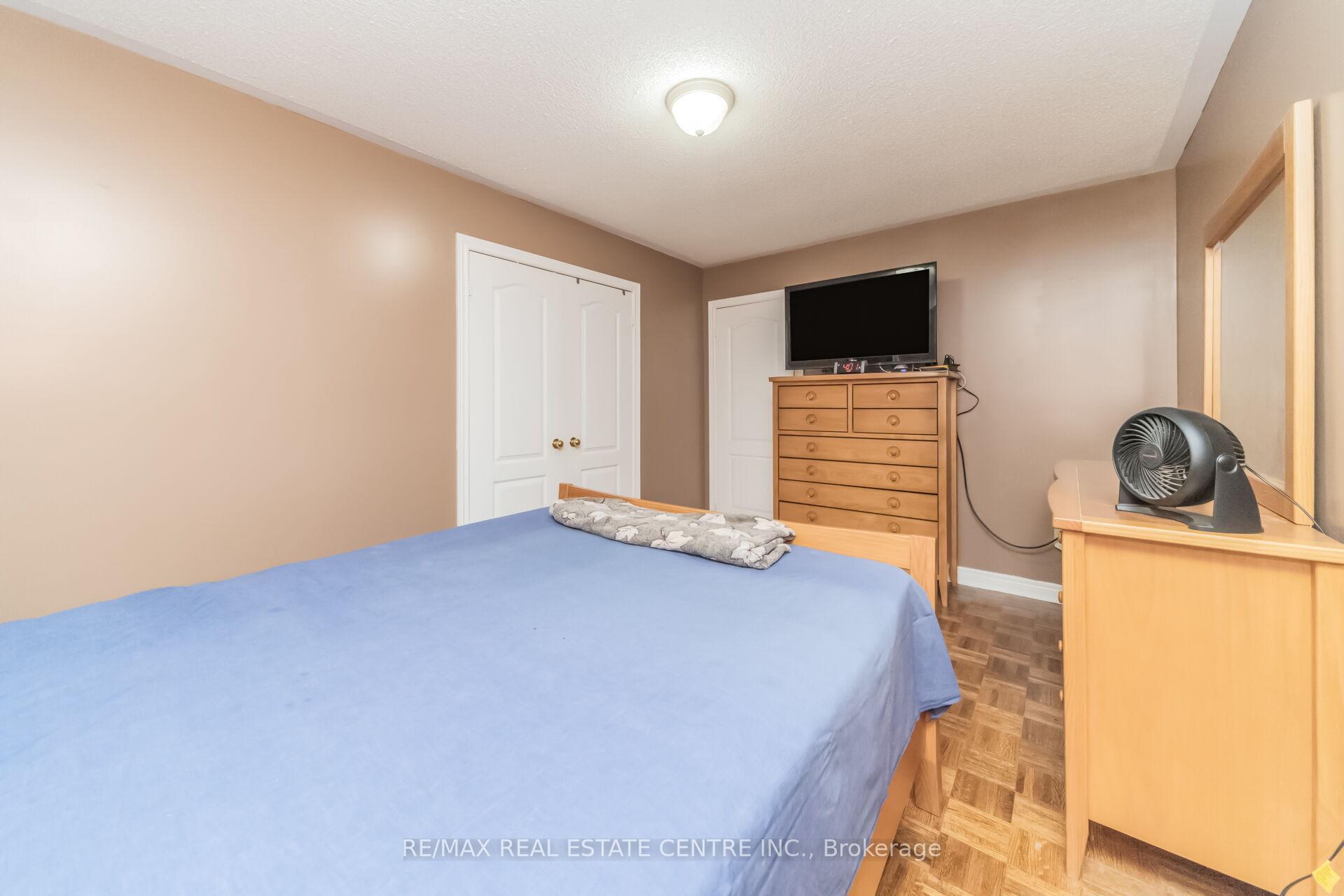 Photo 33 of 70 Carmel Crescent, Brampton, Vales of Castlemore North — HOMEH