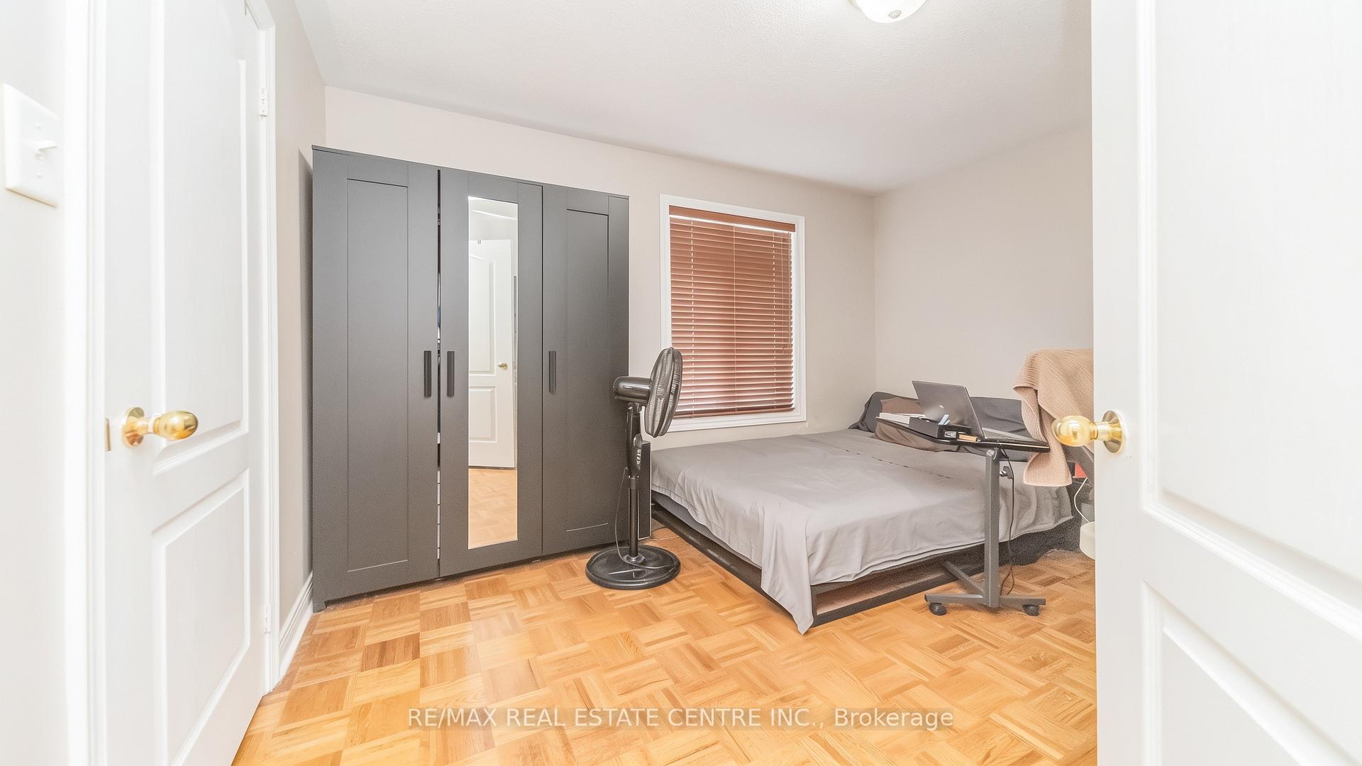 Photo 34 of 70 Carmel Crescent, Brampton, Vales of Castlemore North — HOMEH