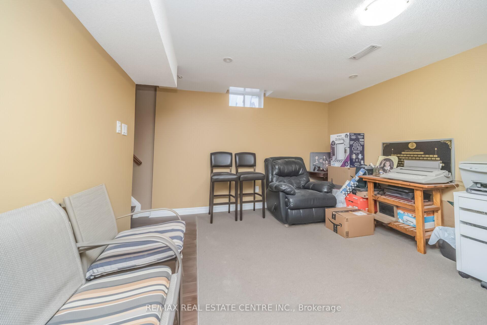 Photo 43 of 70 Carmel Crescent, Brampton, Vales of Castlemore North — HOMEH
