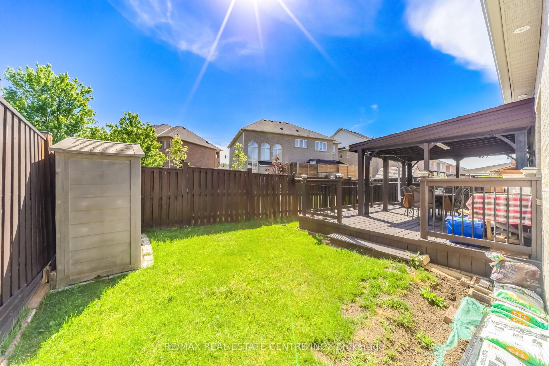Photo 46 of 70 Carmel Crescent, Brampton, Vales of Castlemore North — HOMEH
