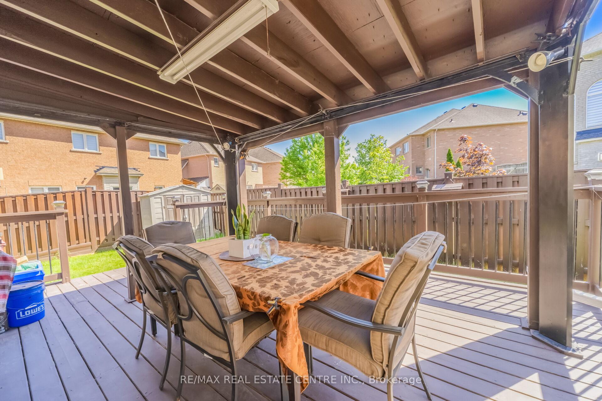 Photo 48 of 70 Carmel Crescent, Brampton, Vales of Castlemore North — HOMEH