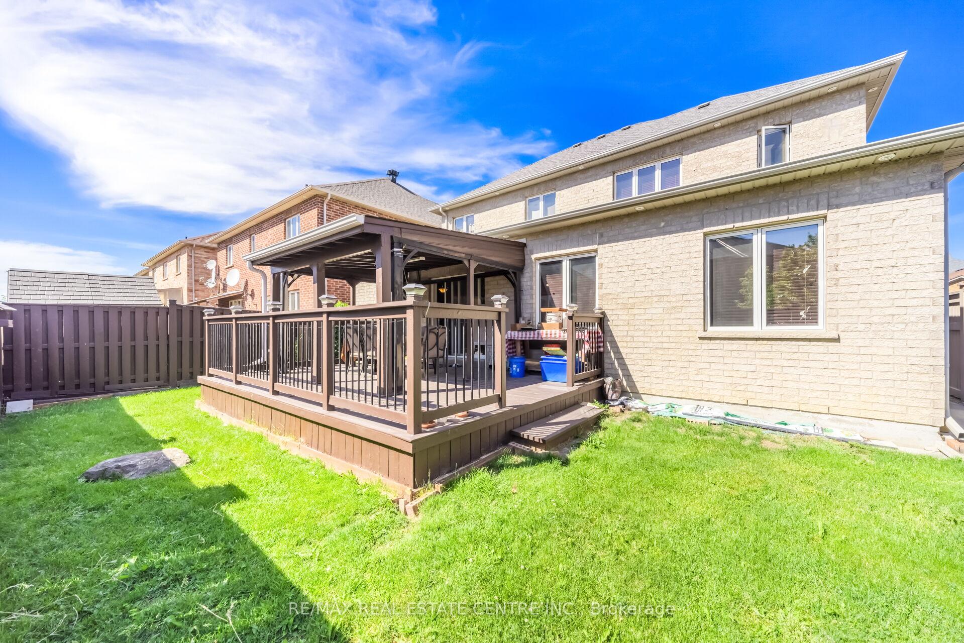 Photo 50 of 70 Carmel Crescent, Brampton, Vales of Castlemore North — HOMEH