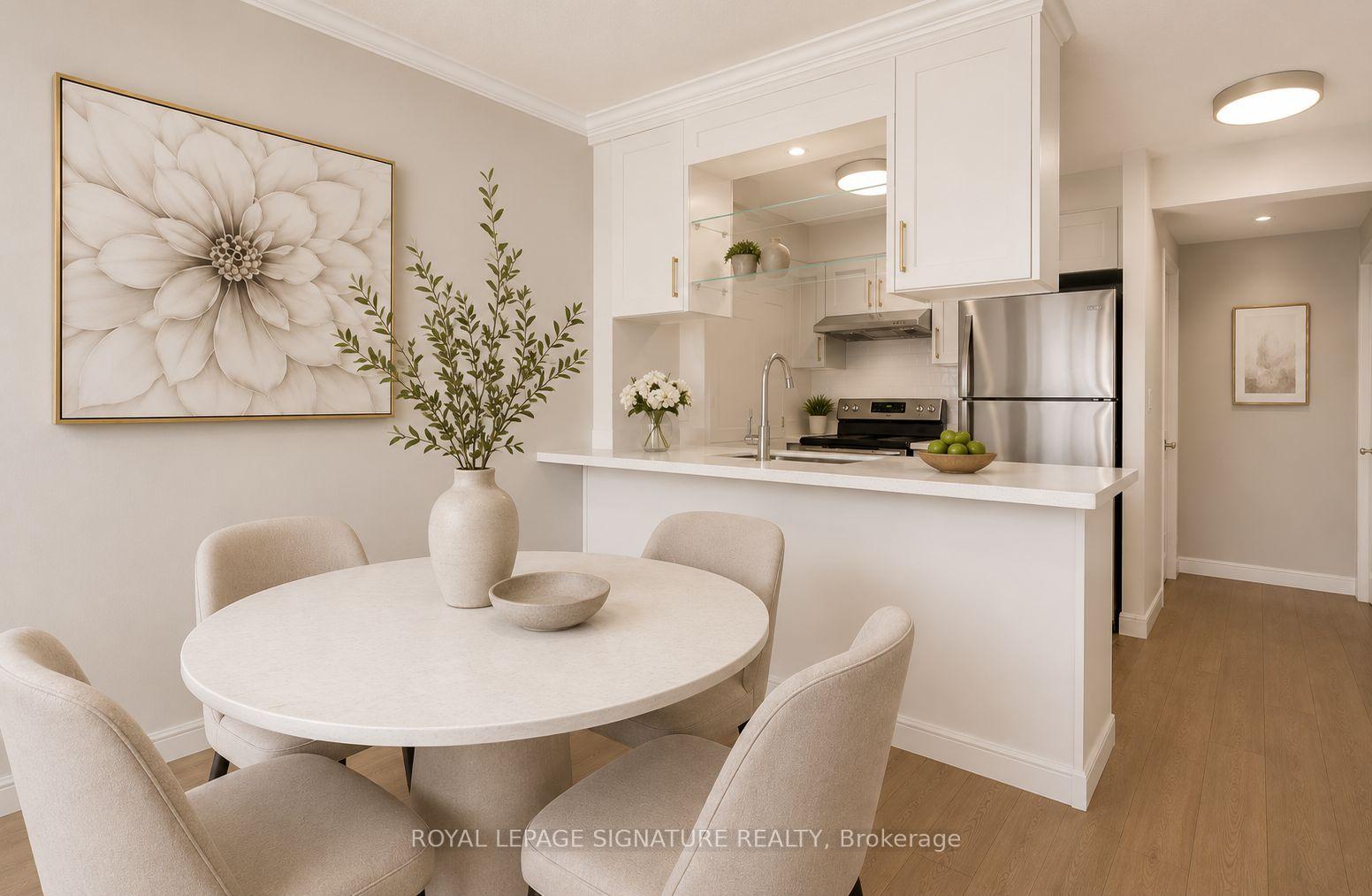 Photo 3 of Unit 609, 909 Bay Street, Toronto, Bay Street Corridor — HOMEH