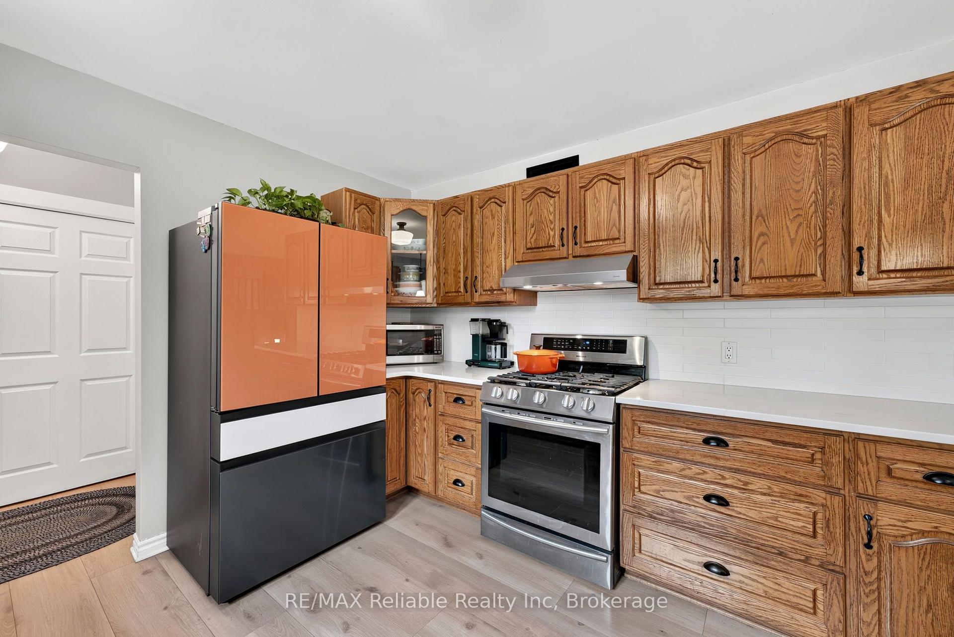 Photo 16 of 33768 Maple Court, Bluewater, Stanley — HOMEH