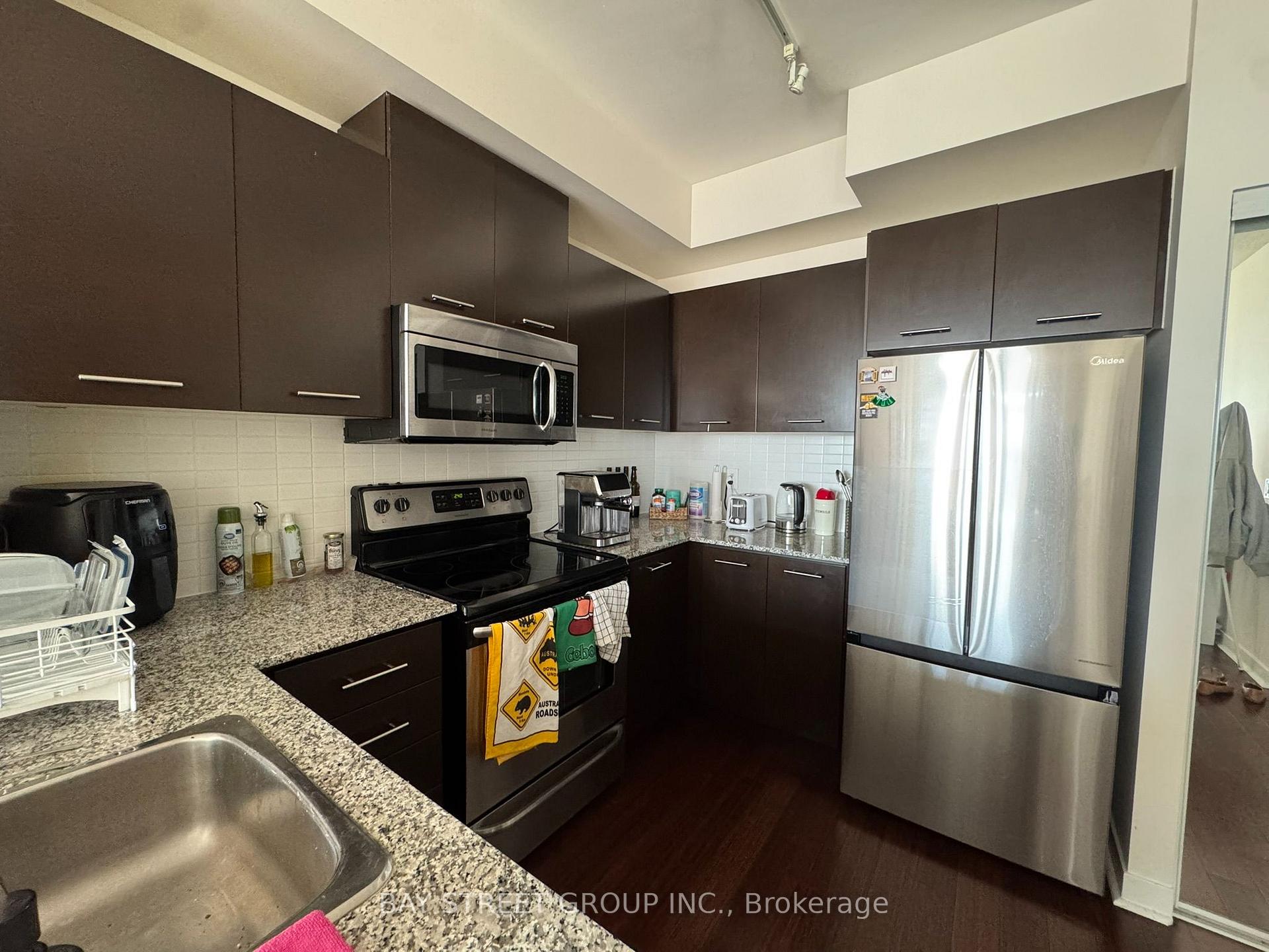 Photo 4 of Unit 2506, 360 Square One Drive, Mississauga, City Centre — HOMEH