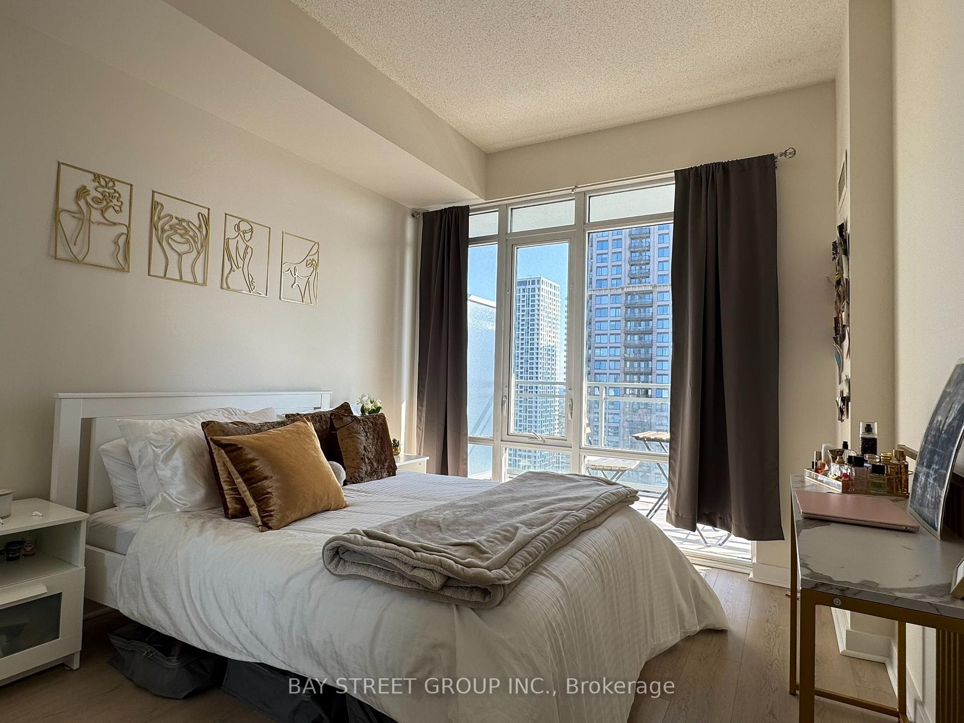 Photo 8 of Unit 2506, 360 Square One Drive, Mississauga, City Centre — HOMEH