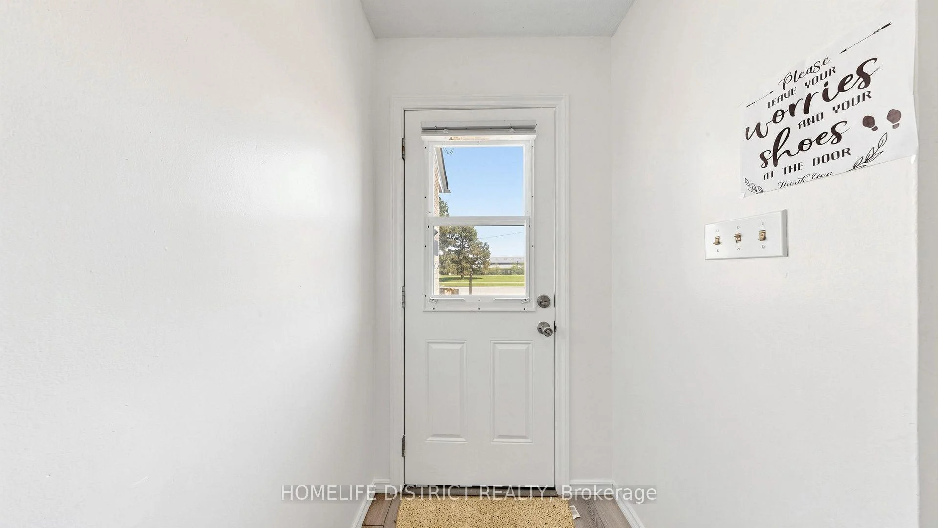 Photo 4 of 424 Chaleur Avenue, Oshawa, Lakeview — HOMEH