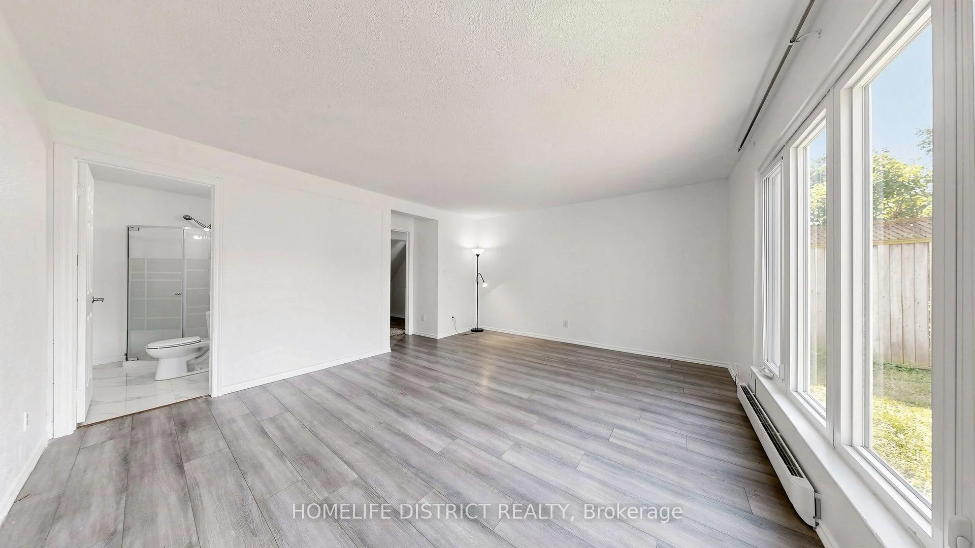 Photo 15 of 424 Chaleur Avenue, Oshawa, Lakeview — HOMEH