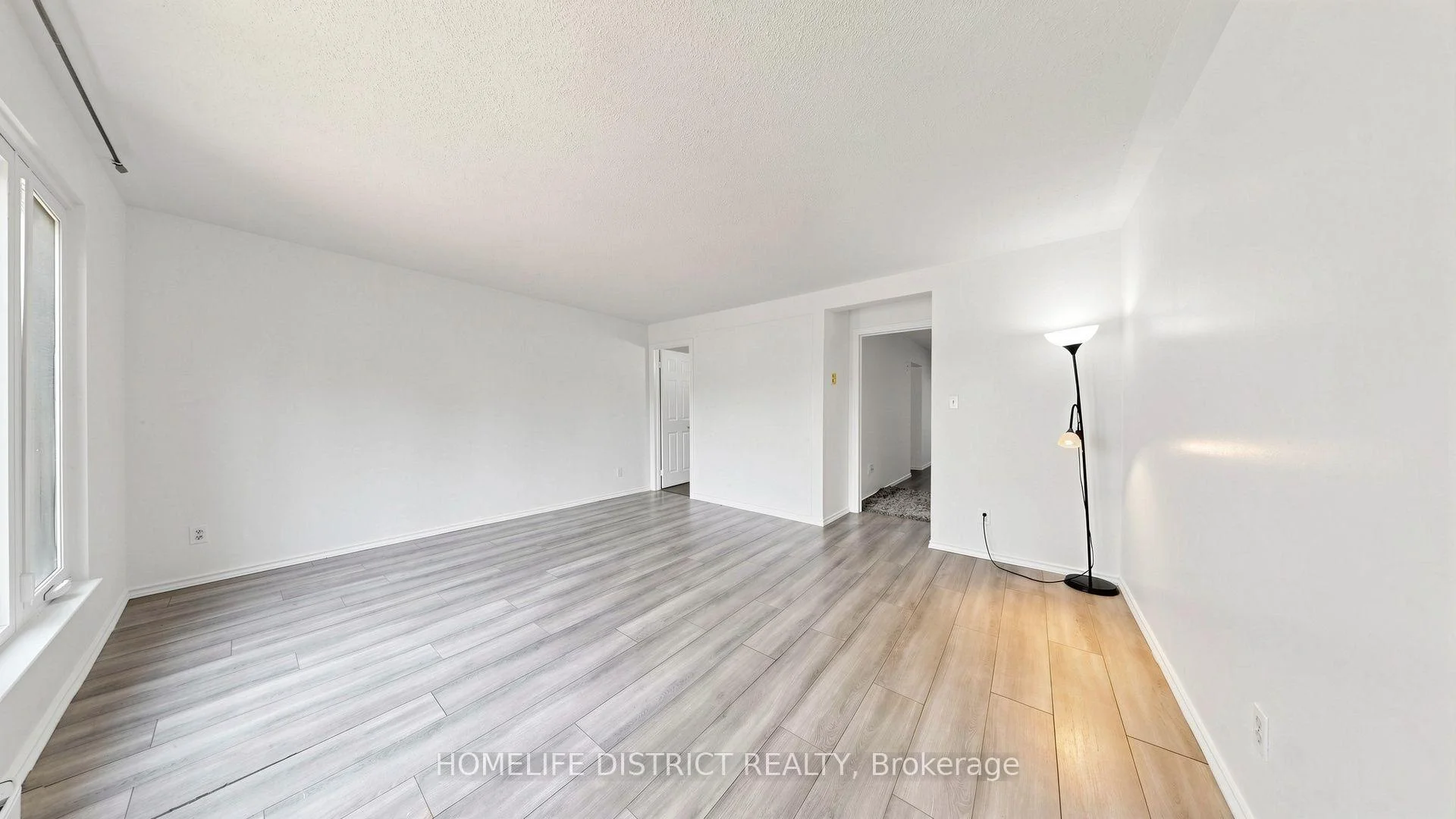 Photo 17 of 424 Chaleur Avenue, Oshawa, Lakeview — HOMEH
