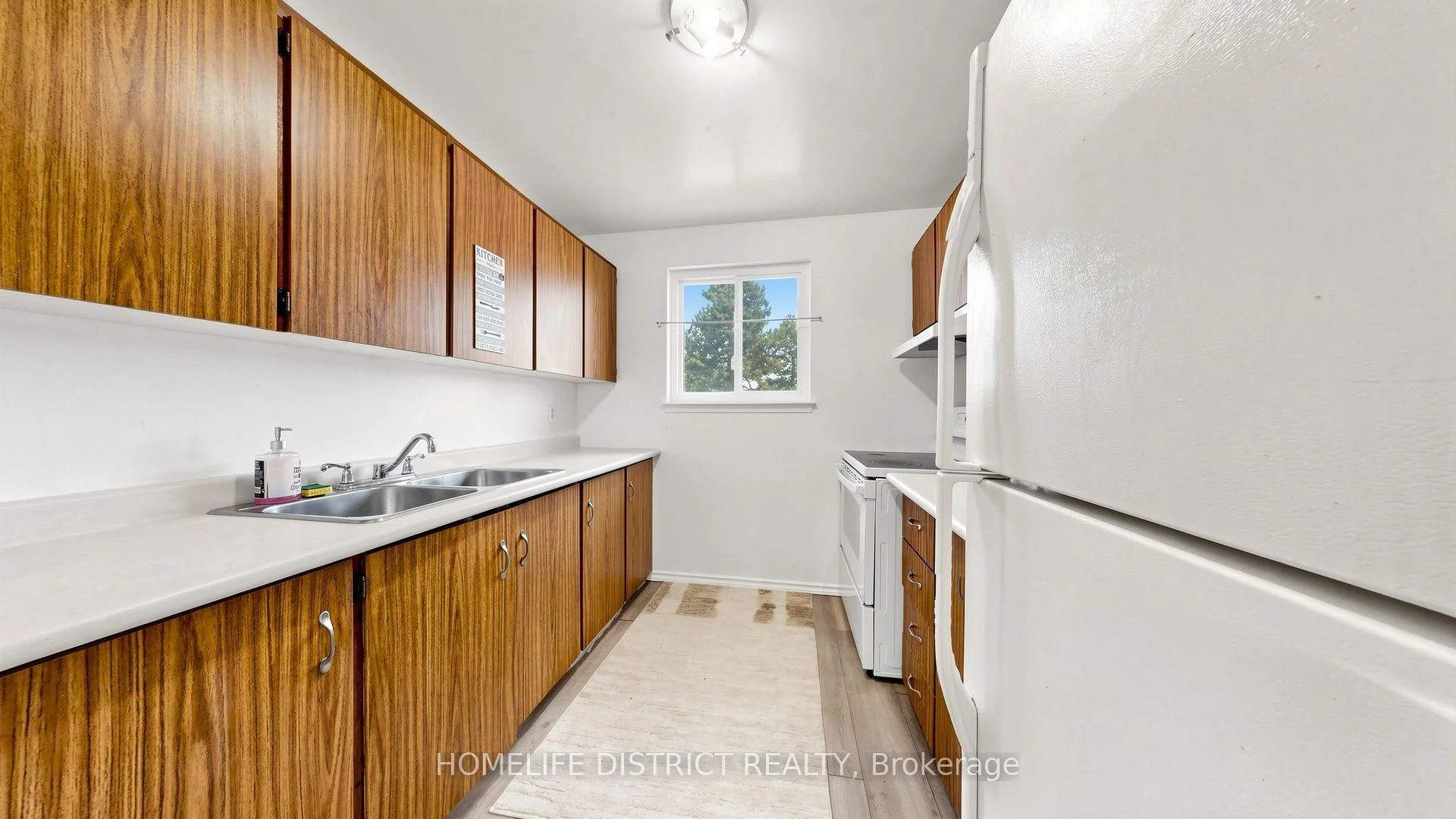 Photo 19 of 424 Chaleur Avenue, Oshawa, Lakeview — HOMEH