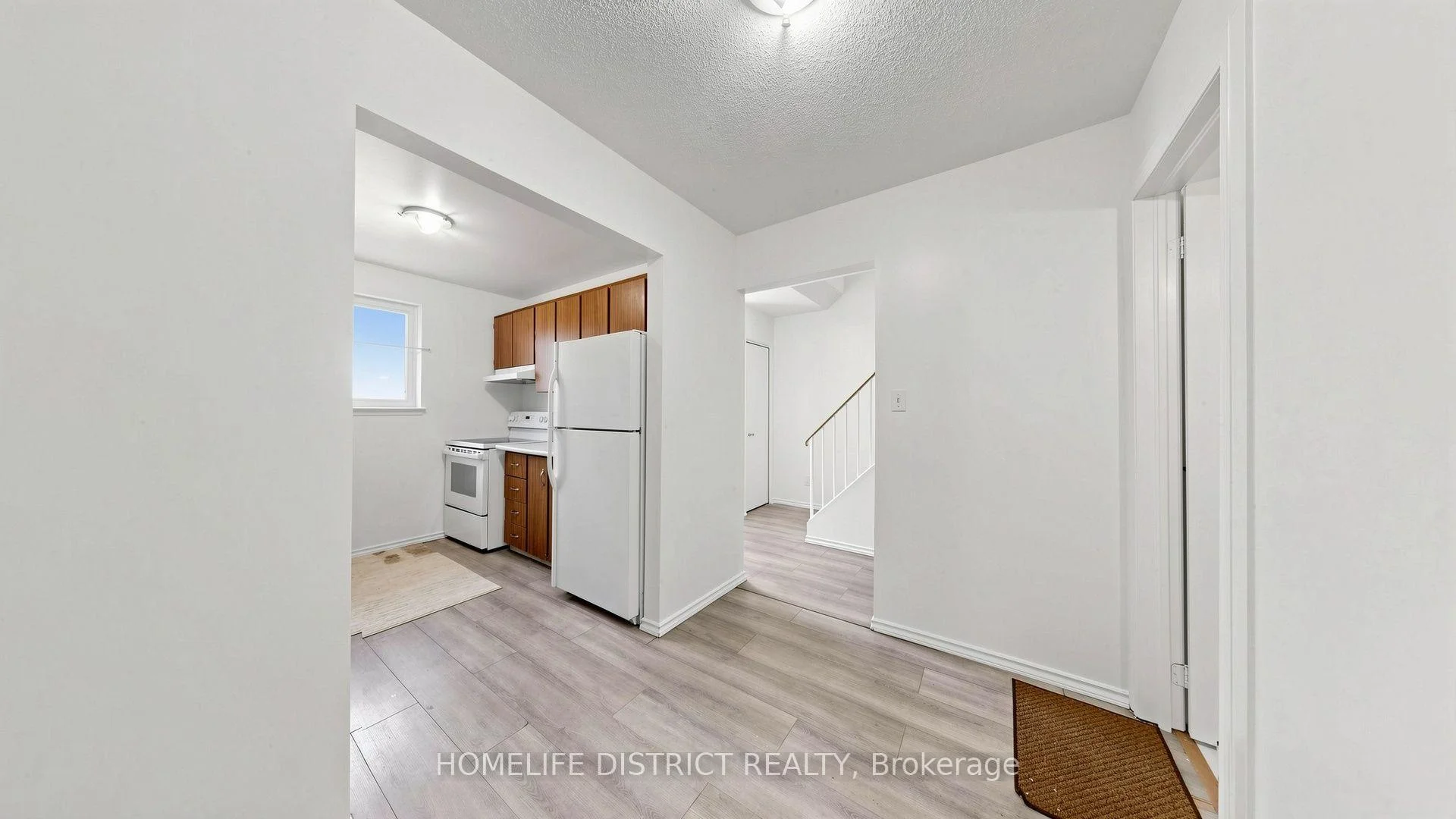 Photo 27 of 424 Chaleur Avenue, Oshawa, Lakeview — HOMEH