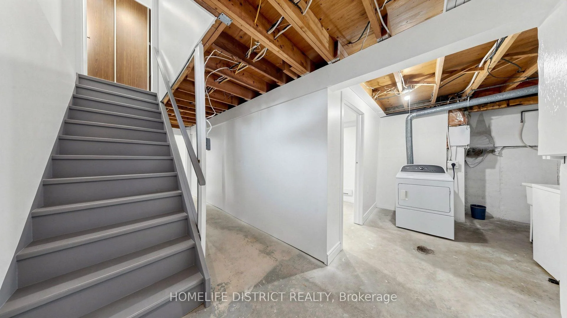 Photo 28 of 424 Chaleur Avenue, Oshawa, Lakeview — HOMEH