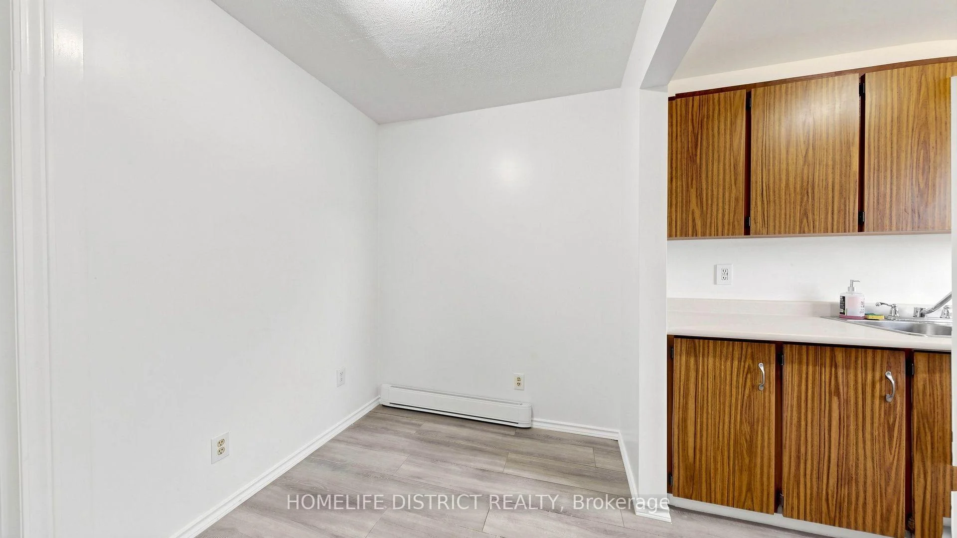 Photo 31 of 424 Chaleur Avenue, Oshawa, Lakeview — HOMEH
