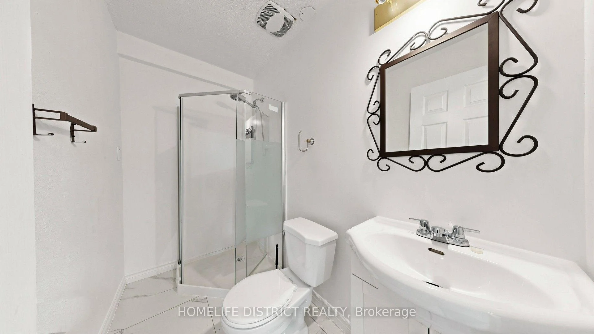 Photo 33 of 424 Chaleur Avenue, Oshawa, Lakeview — HOMEH