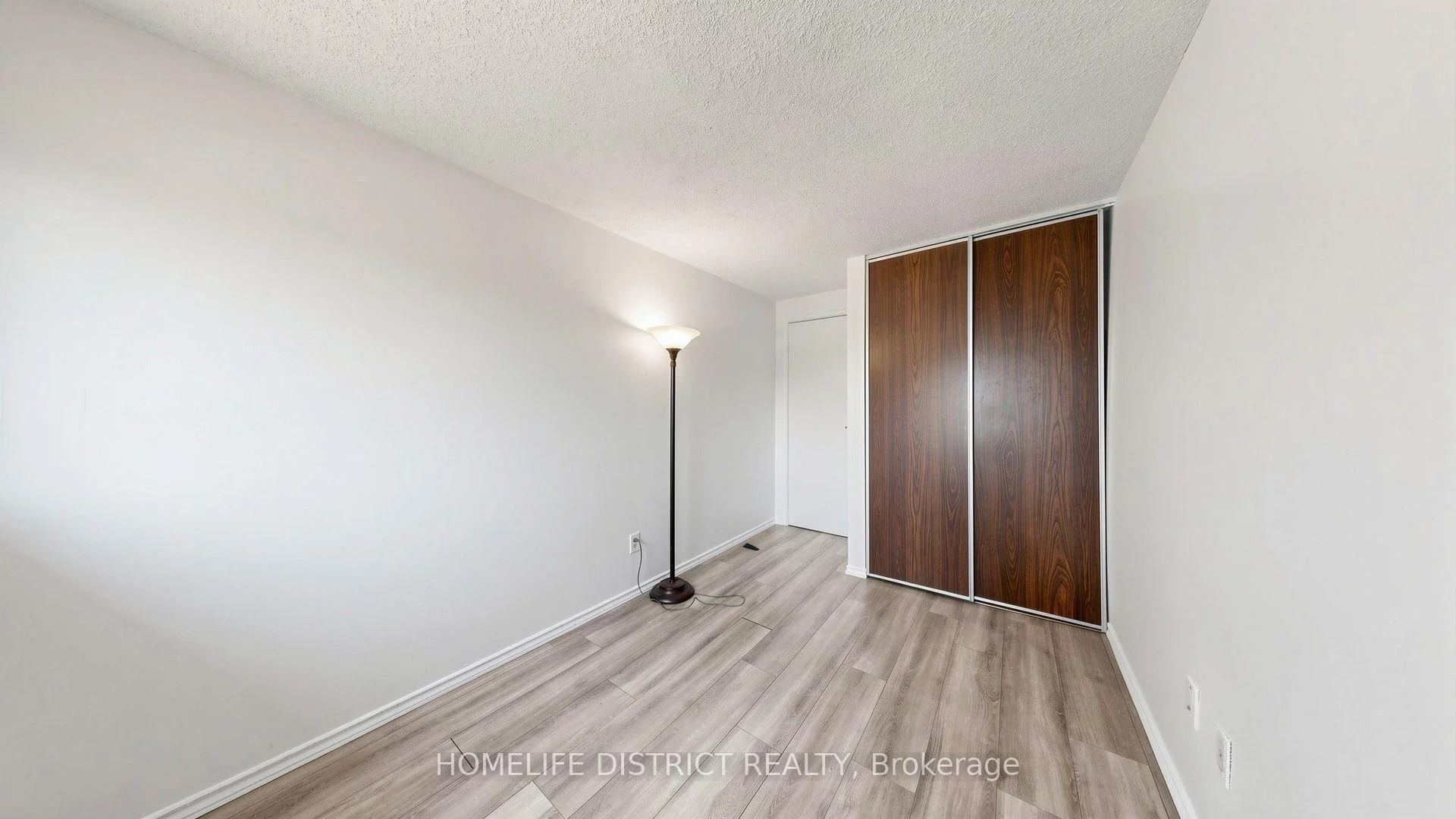 Photo 46 of 424 Chaleur Avenue, Oshawa, Lakeview — HOMEH
