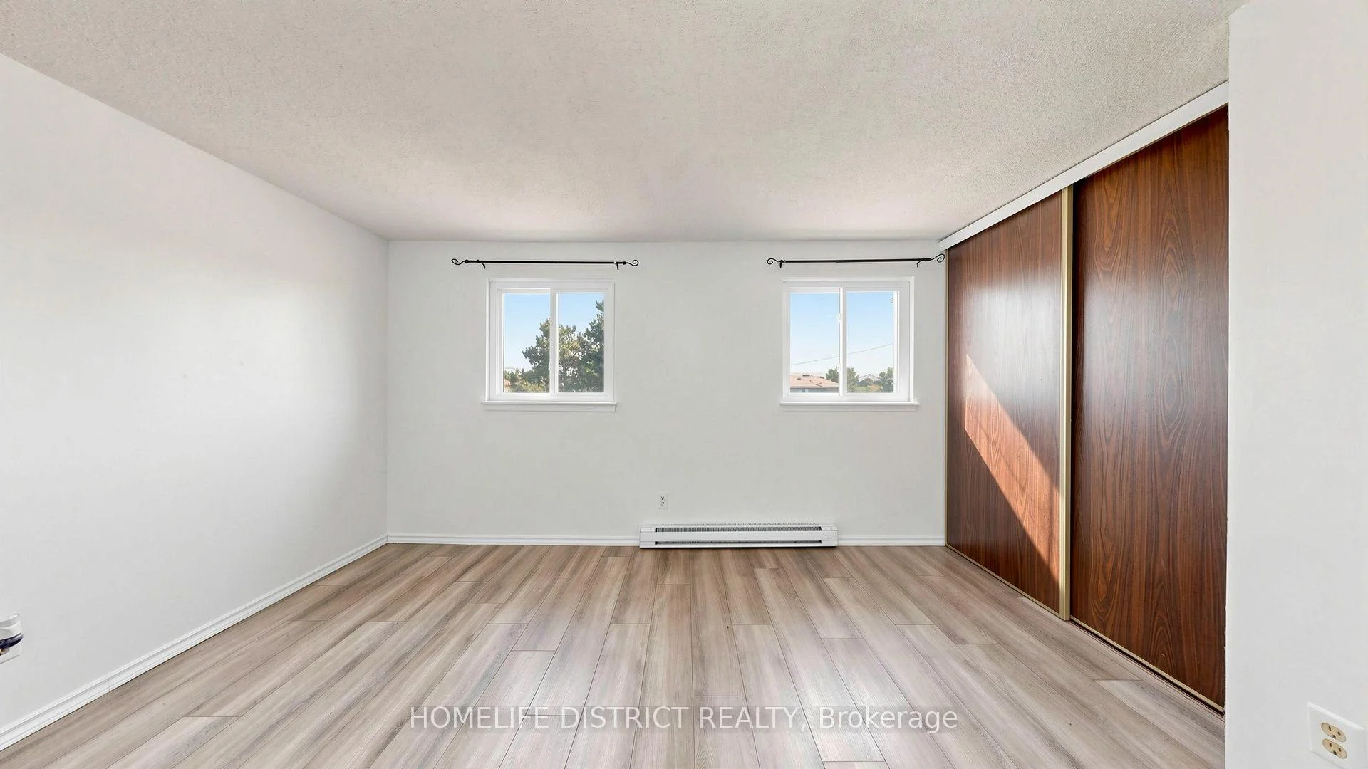 Photo 48 of 424 Chaleur Avenue, Oshawa, Lakeview — HOMEH