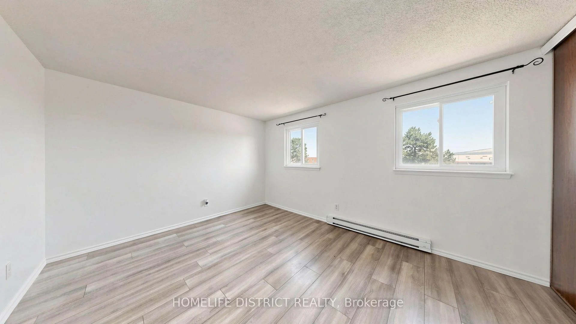 Photo 49 of 424 Chaleur Avenue, Oshawa, Lakeview — HOMEH