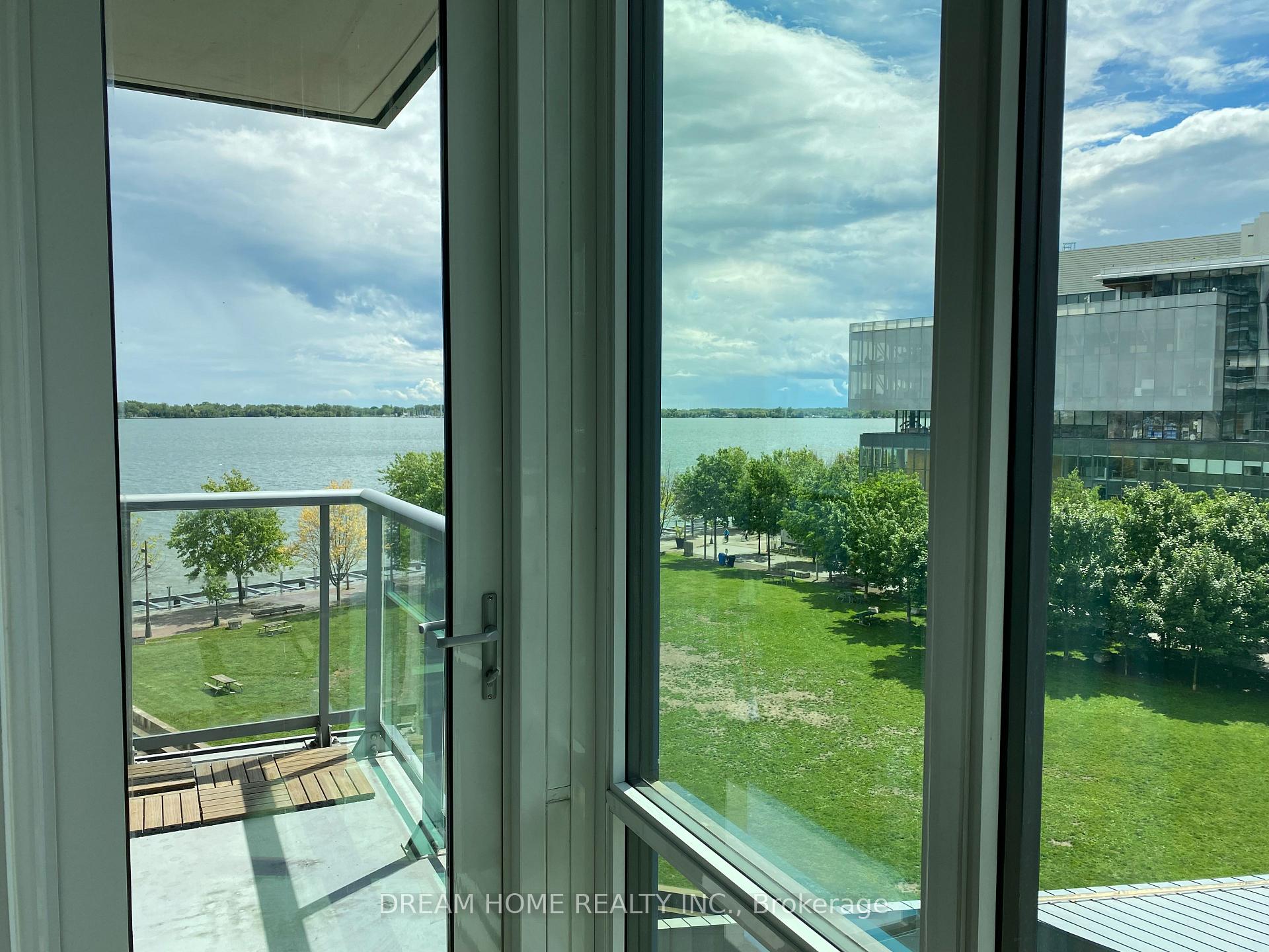 Photo 5 of 15 Merchants' Wharf, Toronto, Waterfront Communities — HOMEH