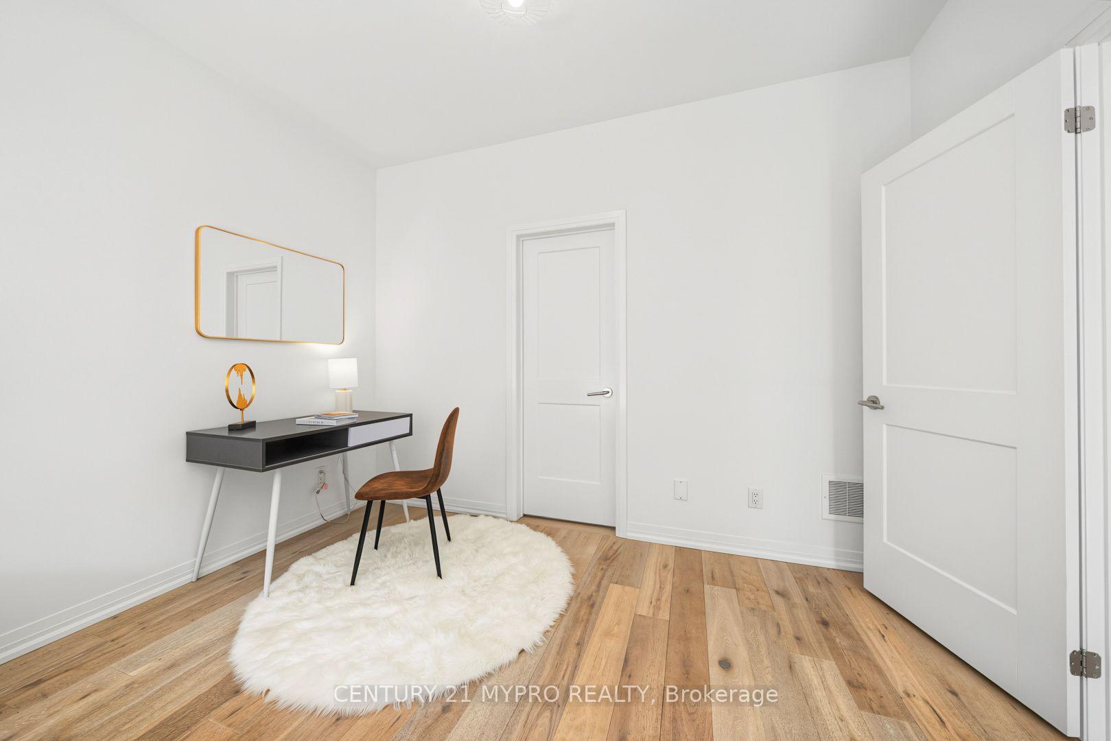 Photo 6 of 65 William Saville Street, Markham, Unionville — HOMEH