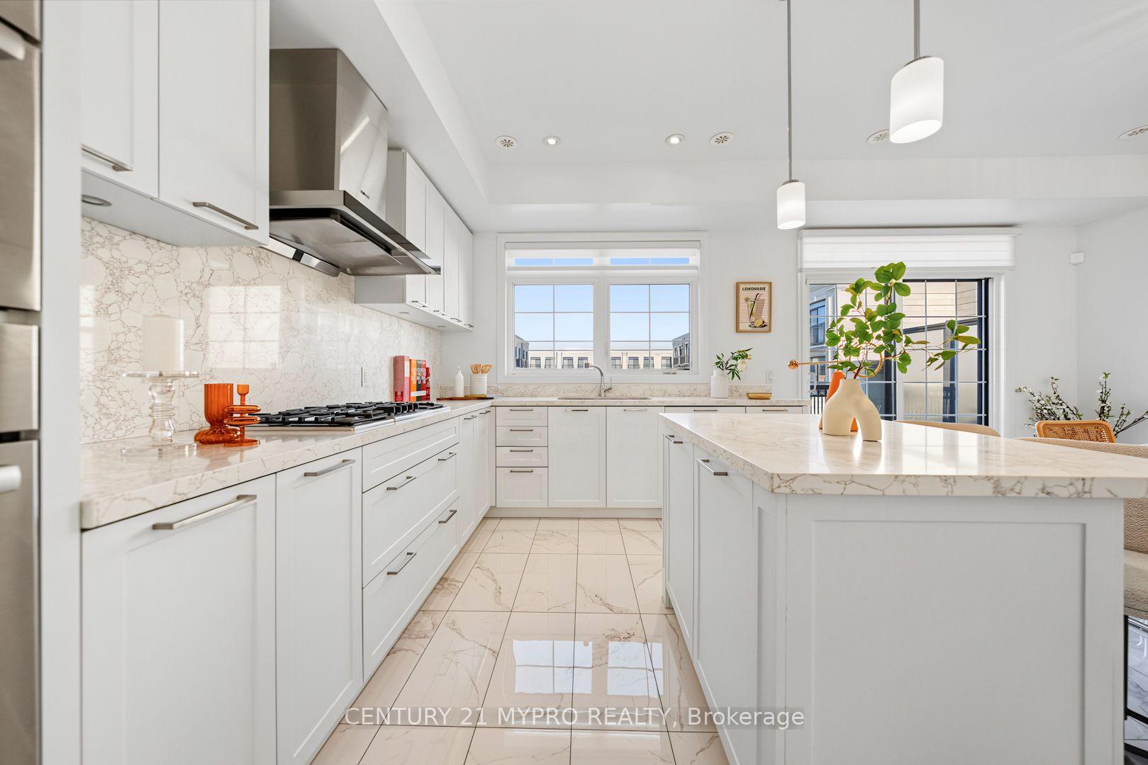 Photo 25 of 65 William Saville Street, Markham, Unionville — HOMEH
