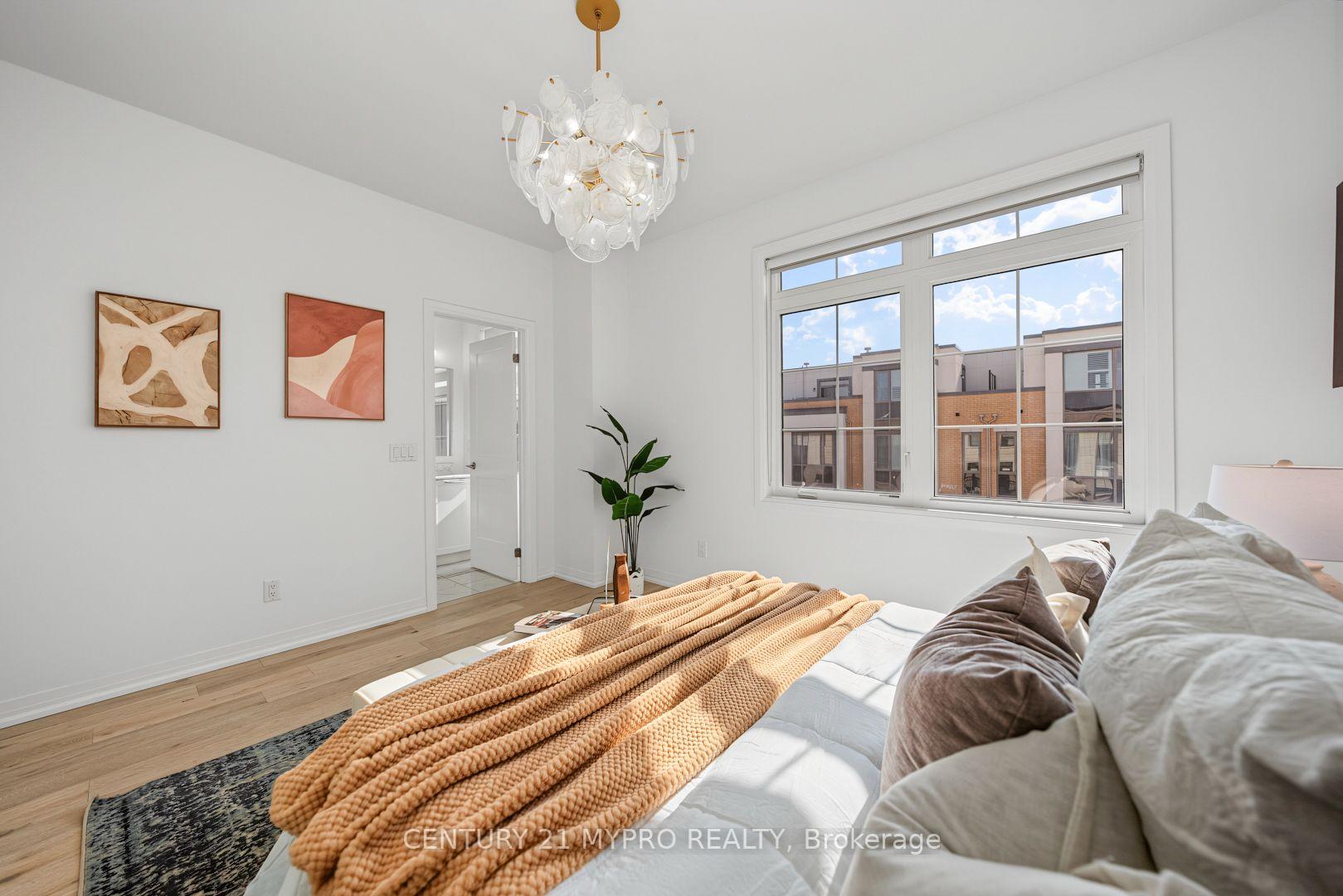 Photo 33 of 65 William Saville Street, Markham, Unionville — HOMEH
