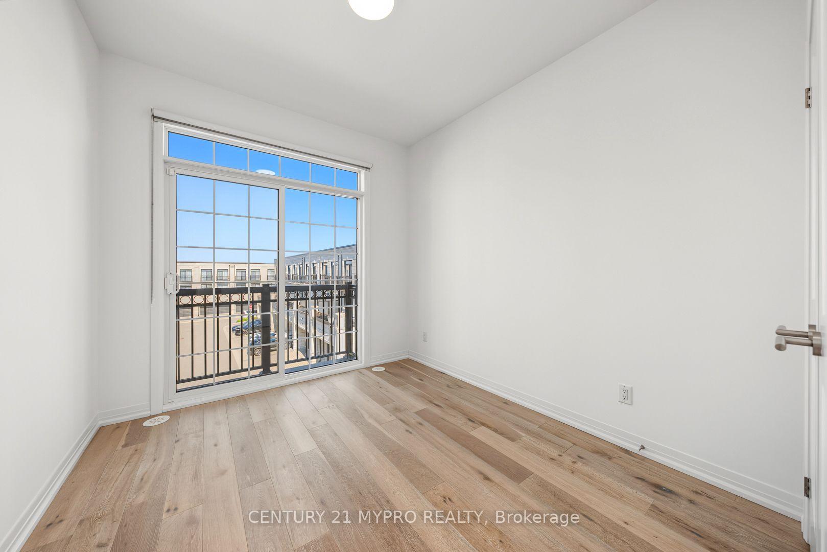 Photo 38 of 65 William Saville Street, Markham, Unionville — HOMEH