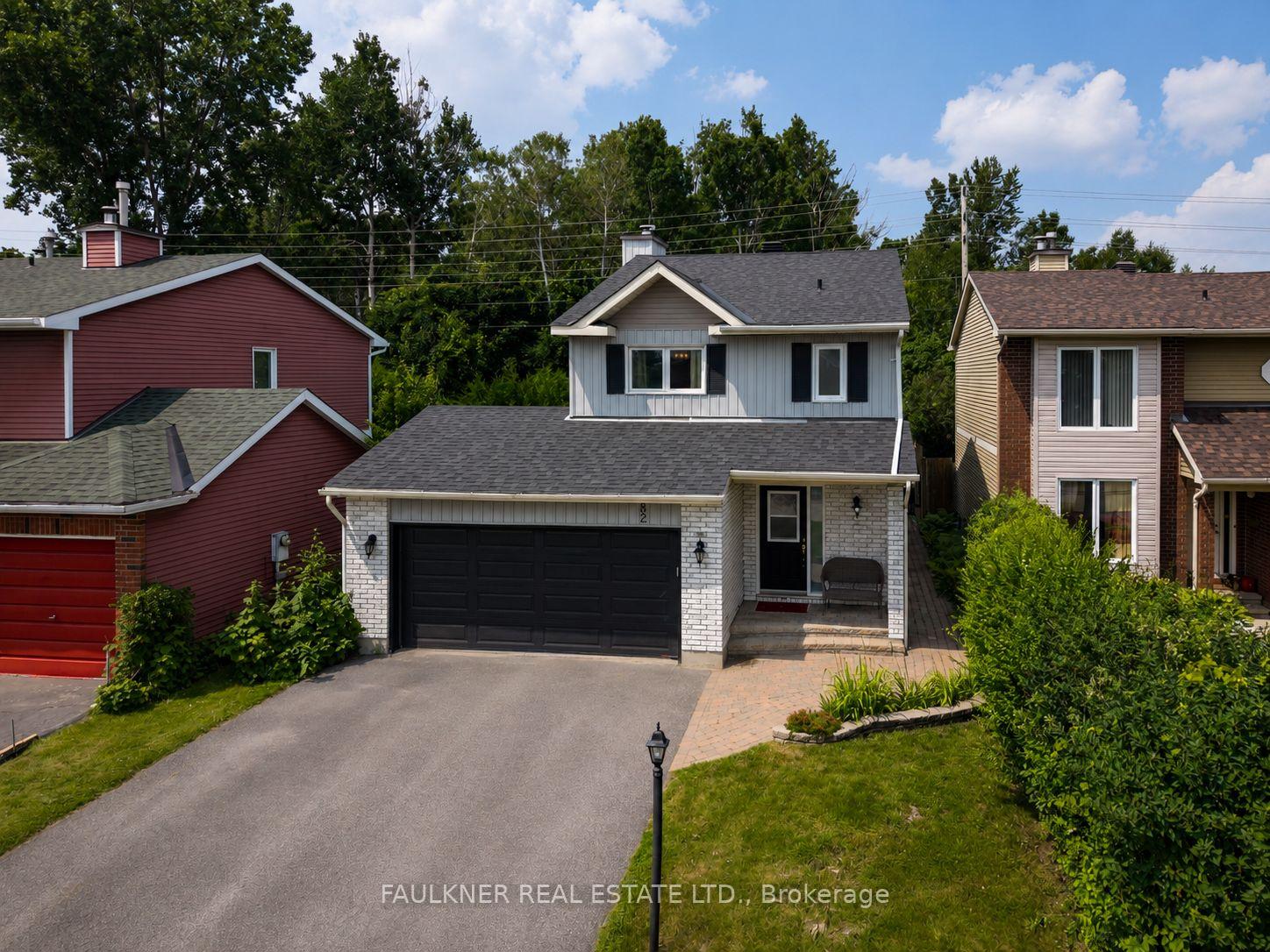 Photo 2 of 82 Fair Oaks Crescent, Ottawa, Craig Henry/Woodvale — HOMEH