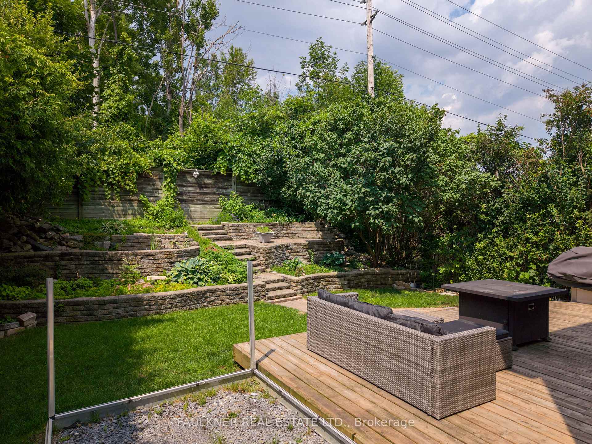 Photo 7 of 82 Fair Oaks Crescent, Ottawa, Craig Henry/Woodvale — HOMEH