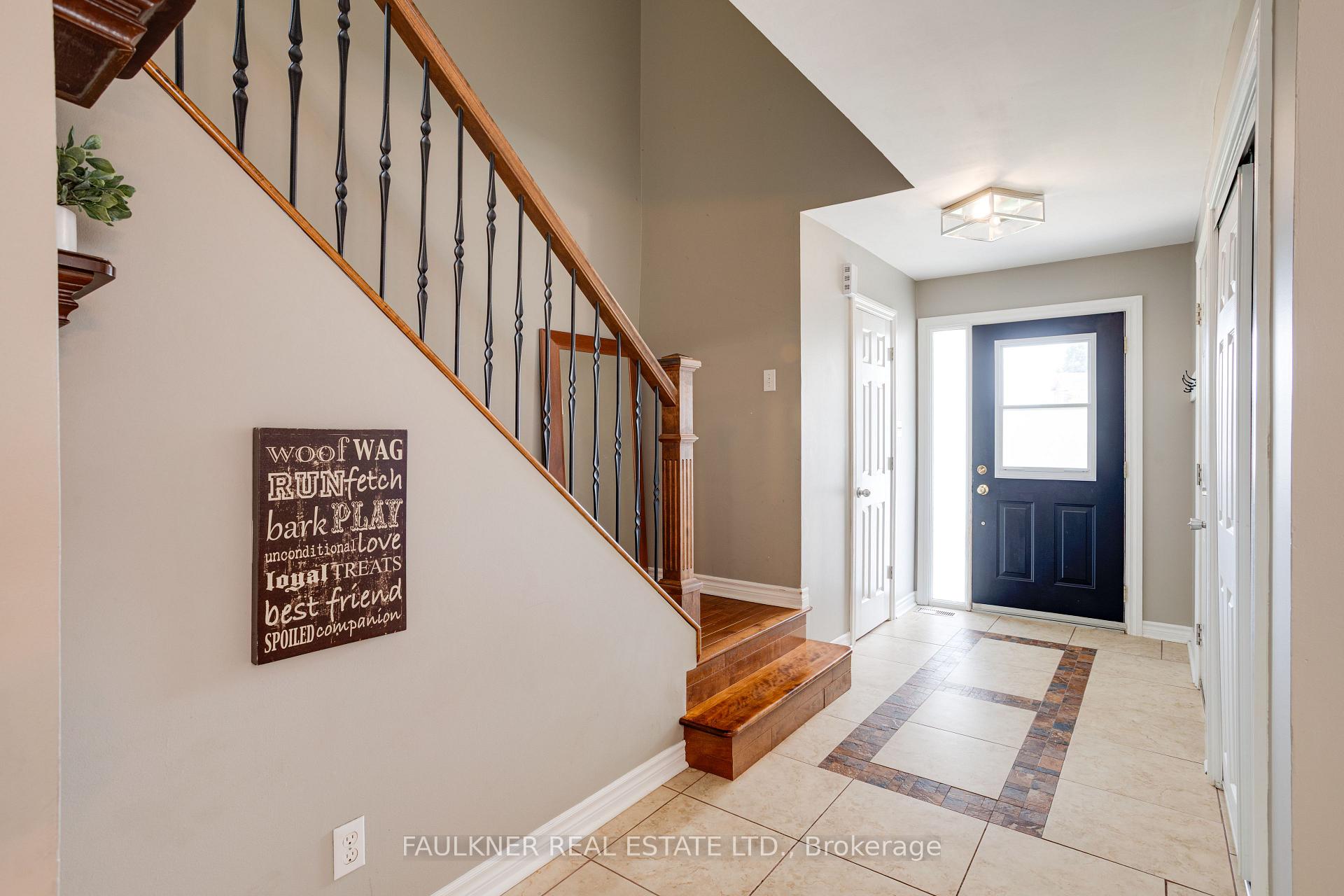 Photo 14 of 82 Fair Oaks Crescent, Ottawa, Craig Henry/Woodvale — HOMEH